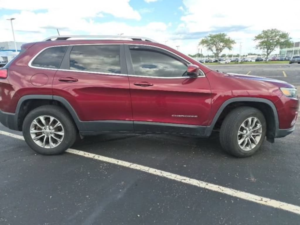 Used 2019 Jeep Cherokee Latitude Plus 4x4 SUV