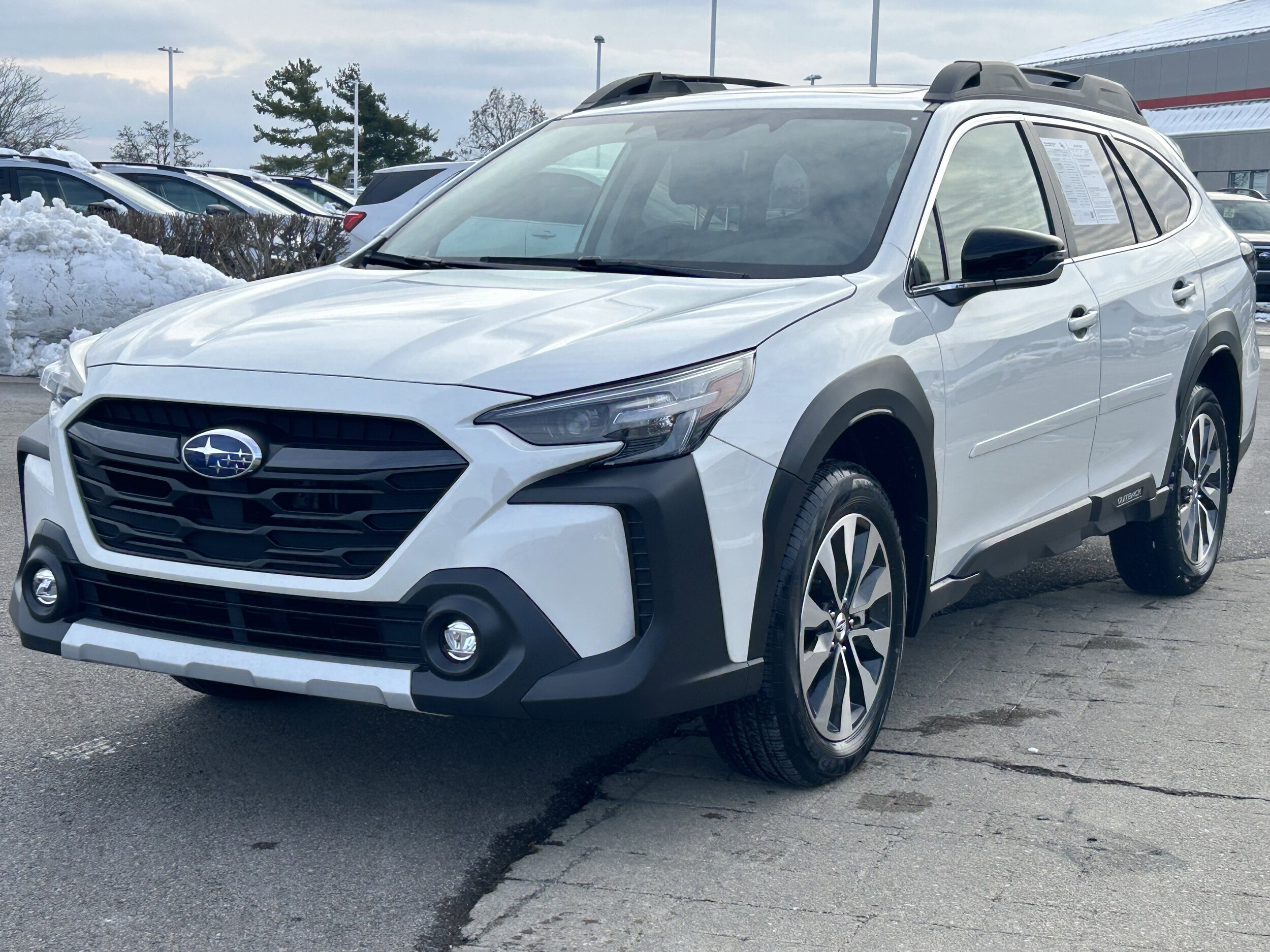 2025 Subaru Outback Limited photo 3