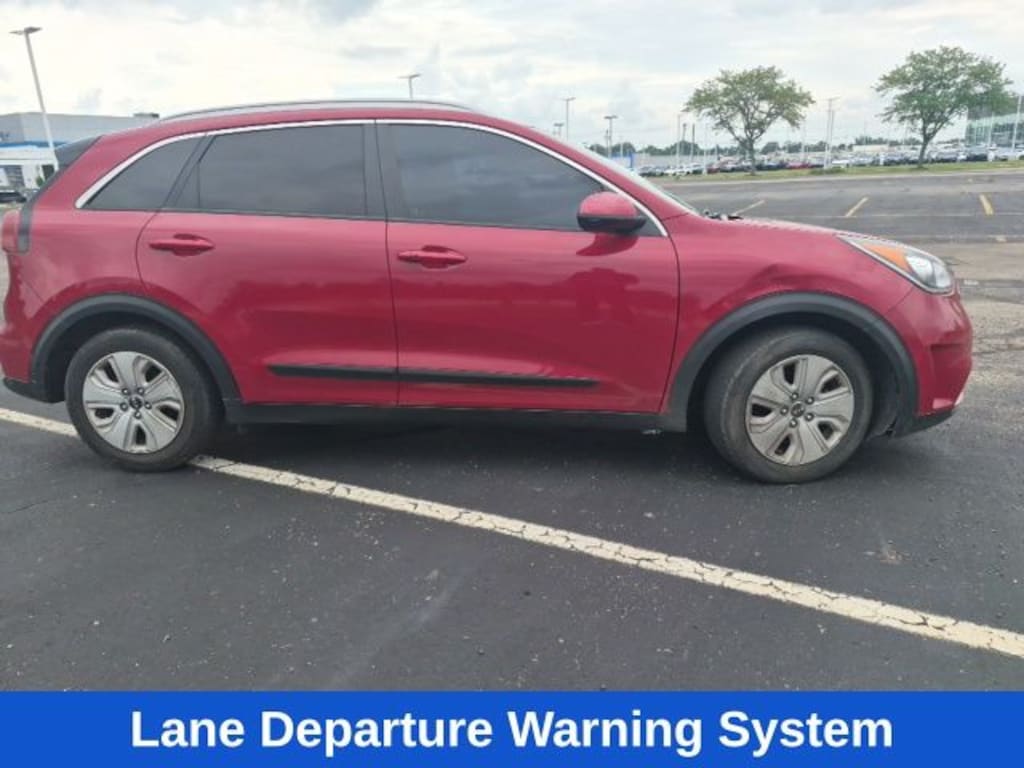 Used 2017 Kia Niro LX SUV