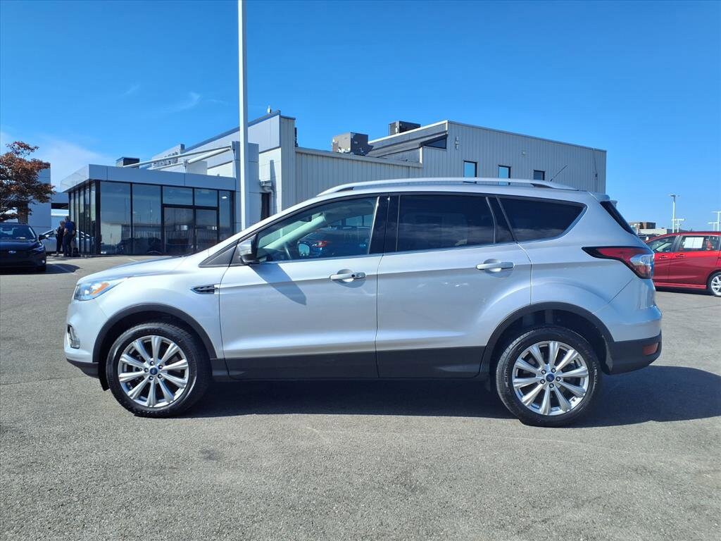 2017 Ford Escape Titanium photo 3