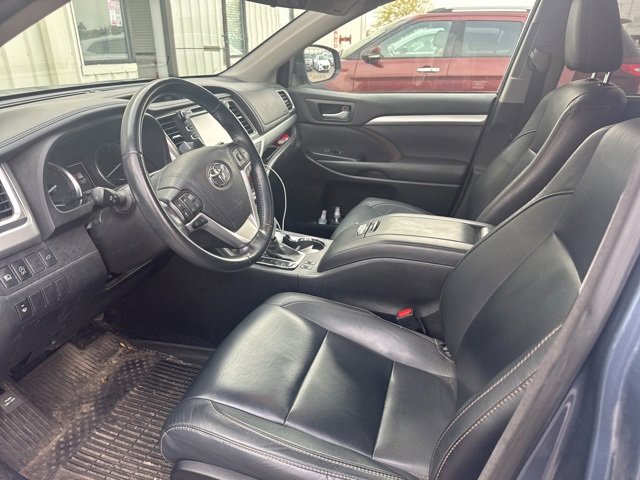 2017 Toyota Highlander XLE photo 3
