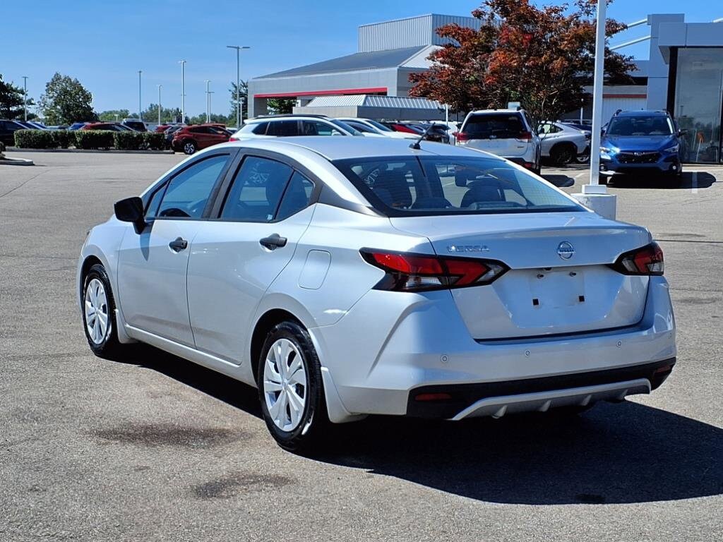2020 Nissan Versa 1.6 S photo 4