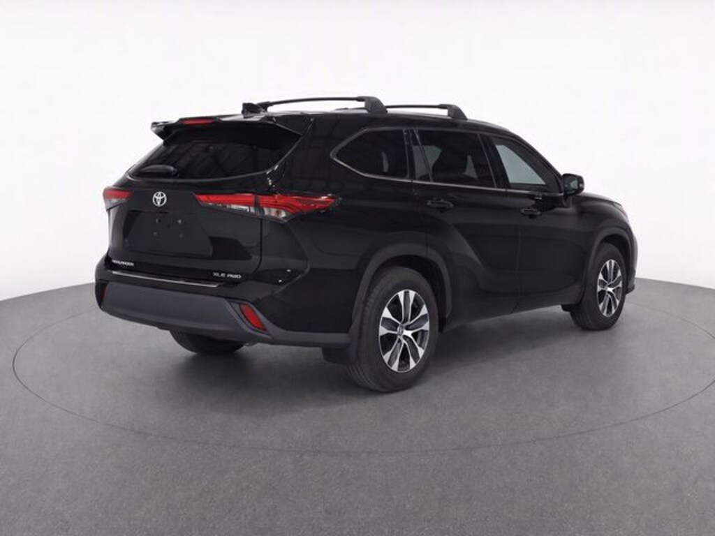 Used 2020 Toyota Highlander XLE SUV