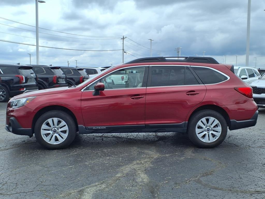 Used 2018 Subaru Outback 2.5i Premium with SUV