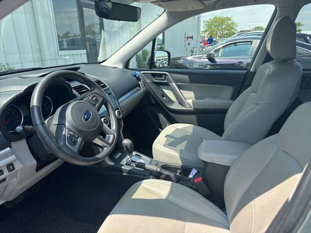 2017 Subaru Forester 2.5i Premium photo 3