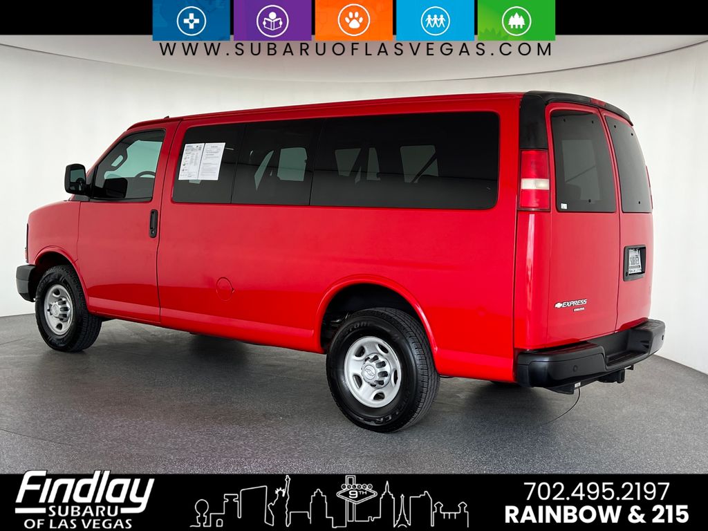 2016 Chevrolet Express 2500 LS photo 3