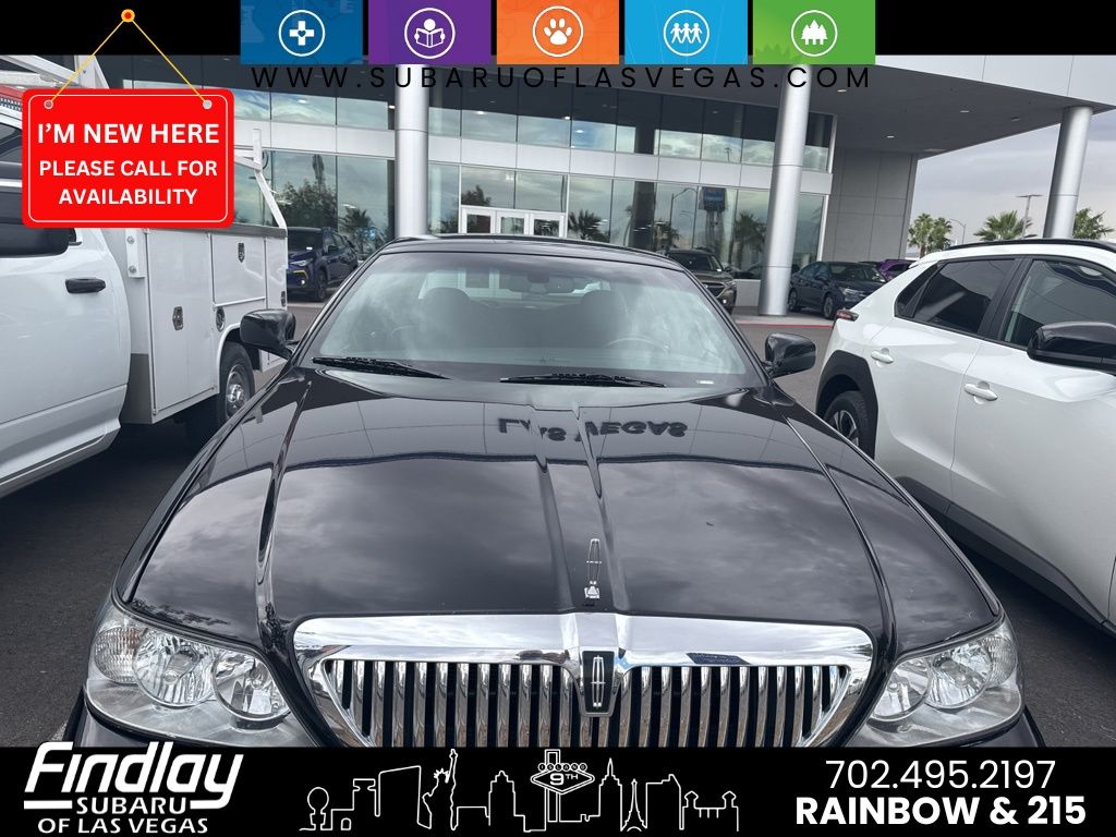 Used 2008 Lincoln Town Car Signature Limited with VIN 2LNHM82V58X659411 for sale in Las Vegas, NV