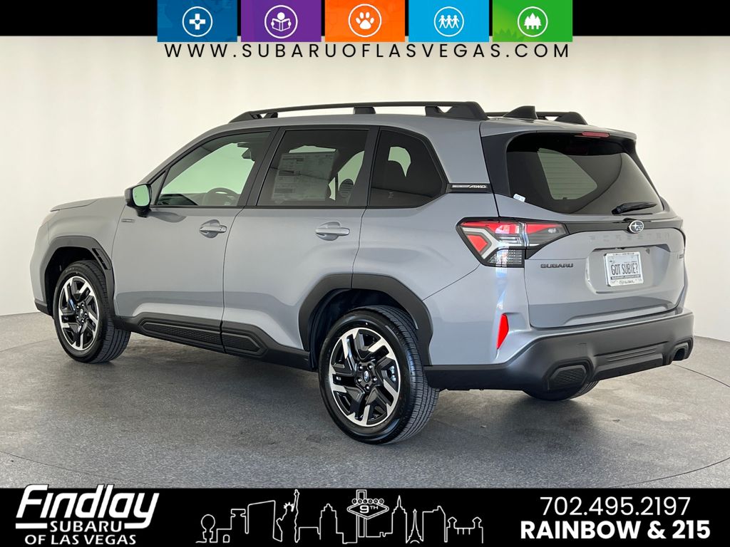 2025 Subaru Forester Premium photo 3