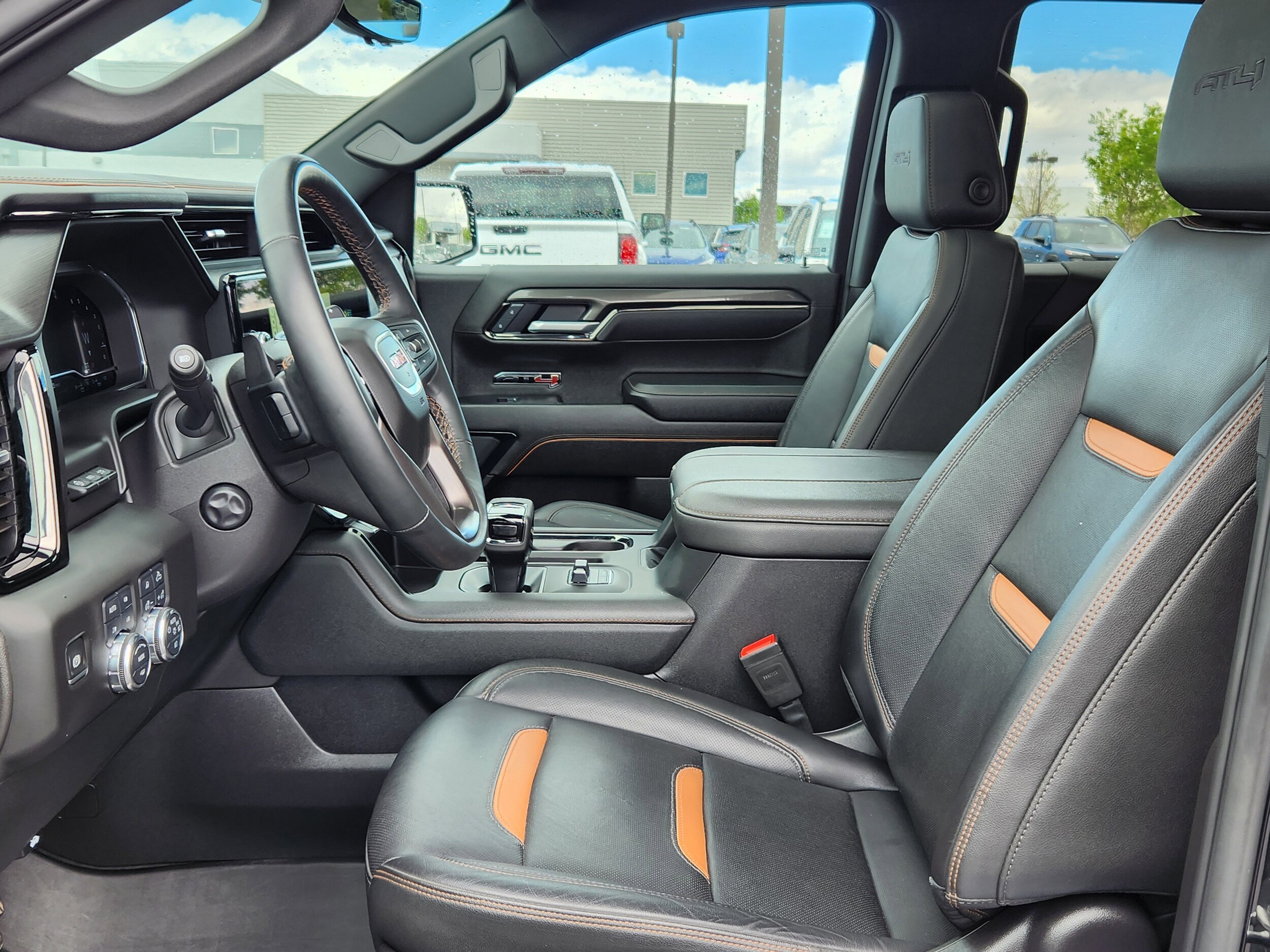 2025 GMC Sierra 1500 AT4 - Photo 8