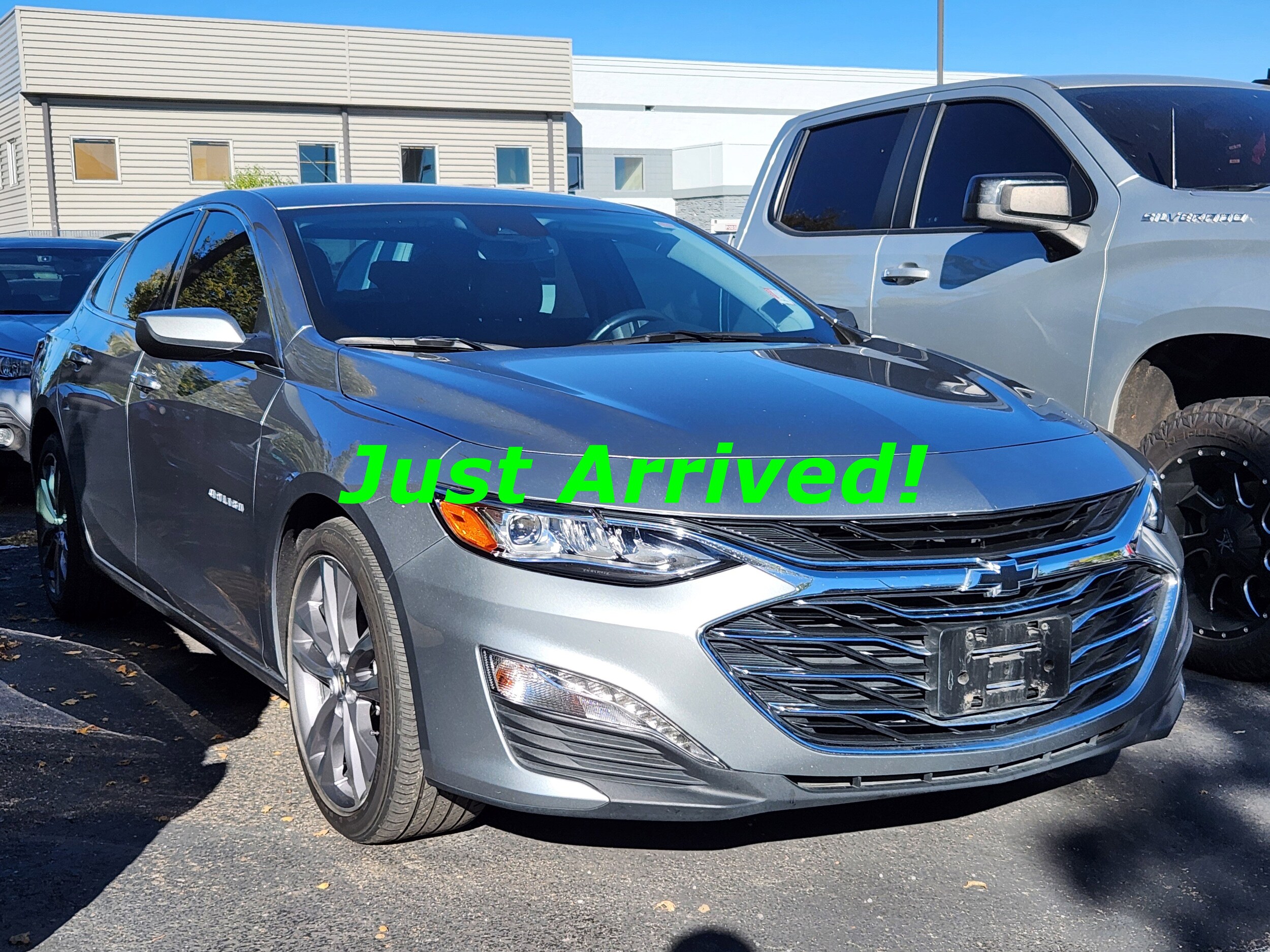 2024 Chevrolet Malibu Premier 2LT photo 2