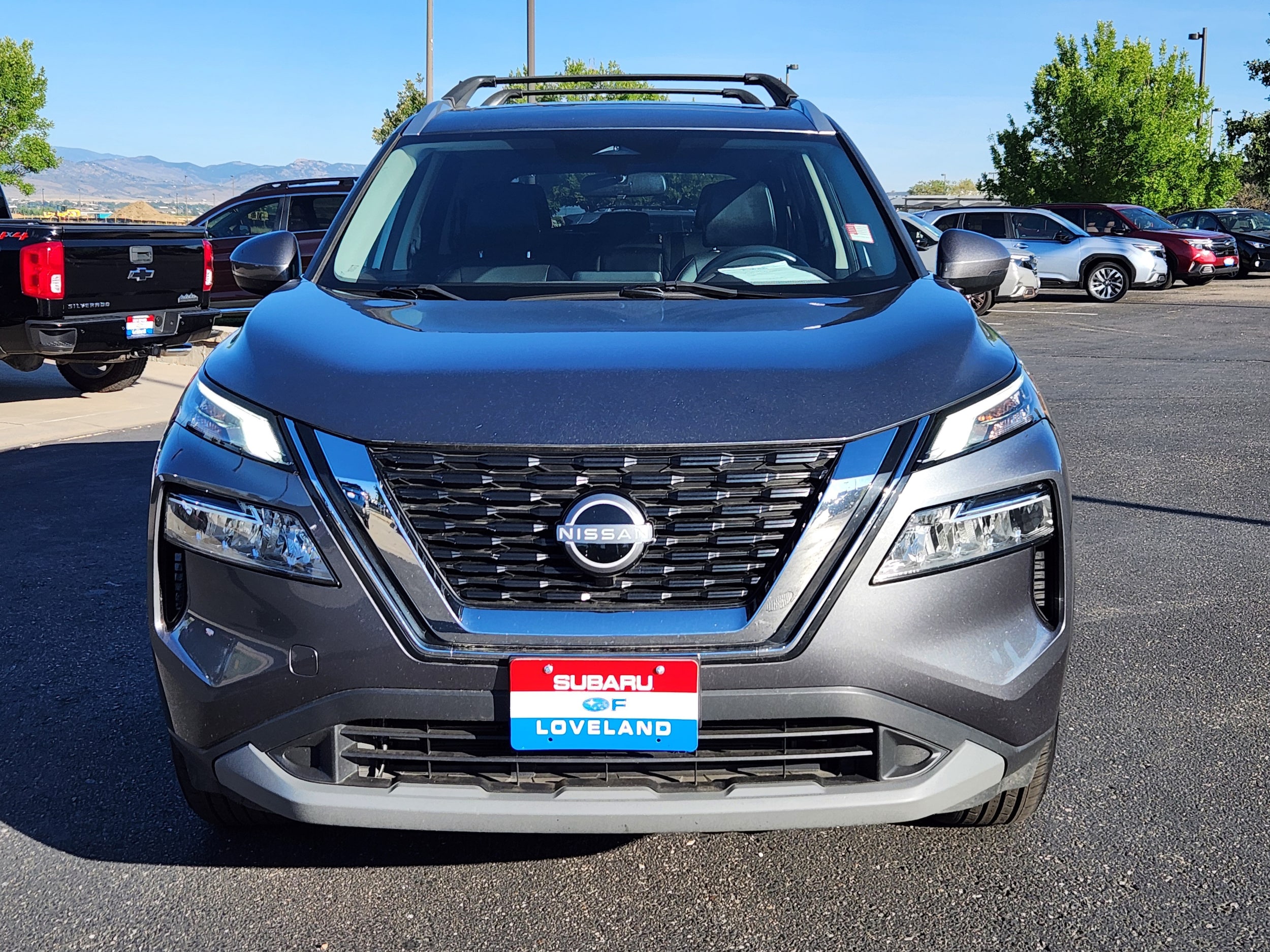 View vehicle photo 4