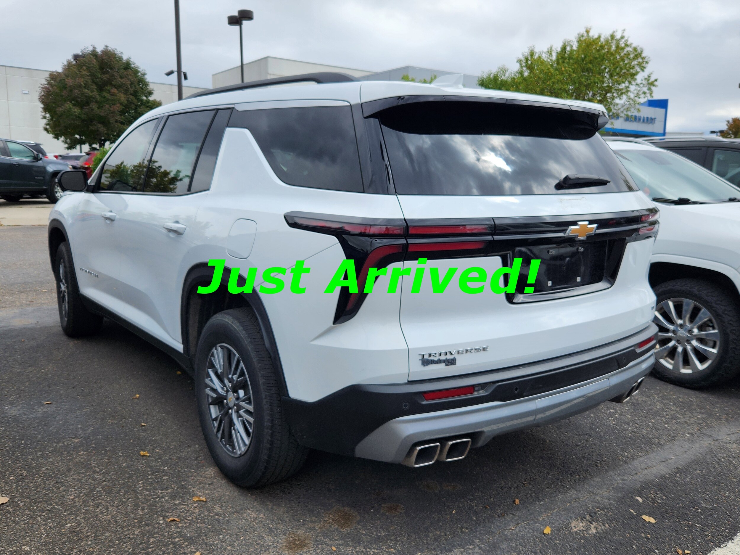 2024 Chevrolet Traverse 1LT photo 4