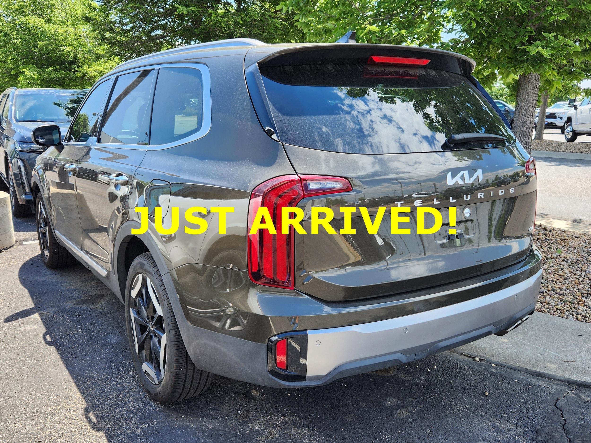 2025 Kia Telluride S photo 4