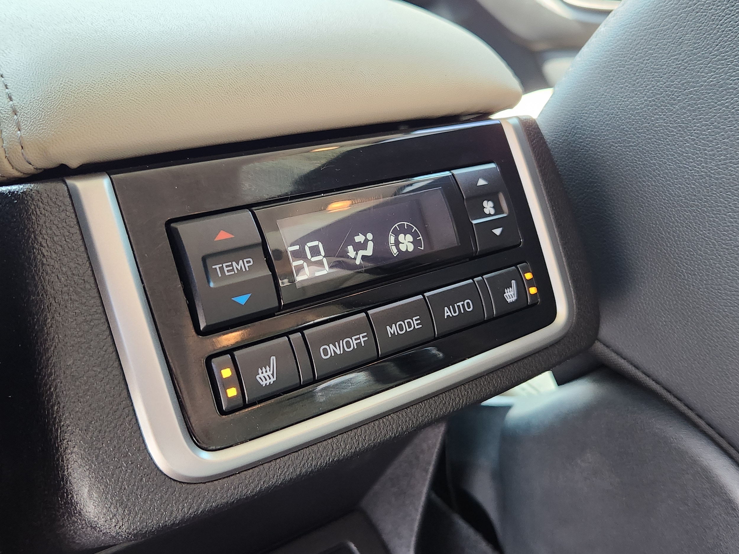 2023 Subaru Ascent Limited - Photo 12