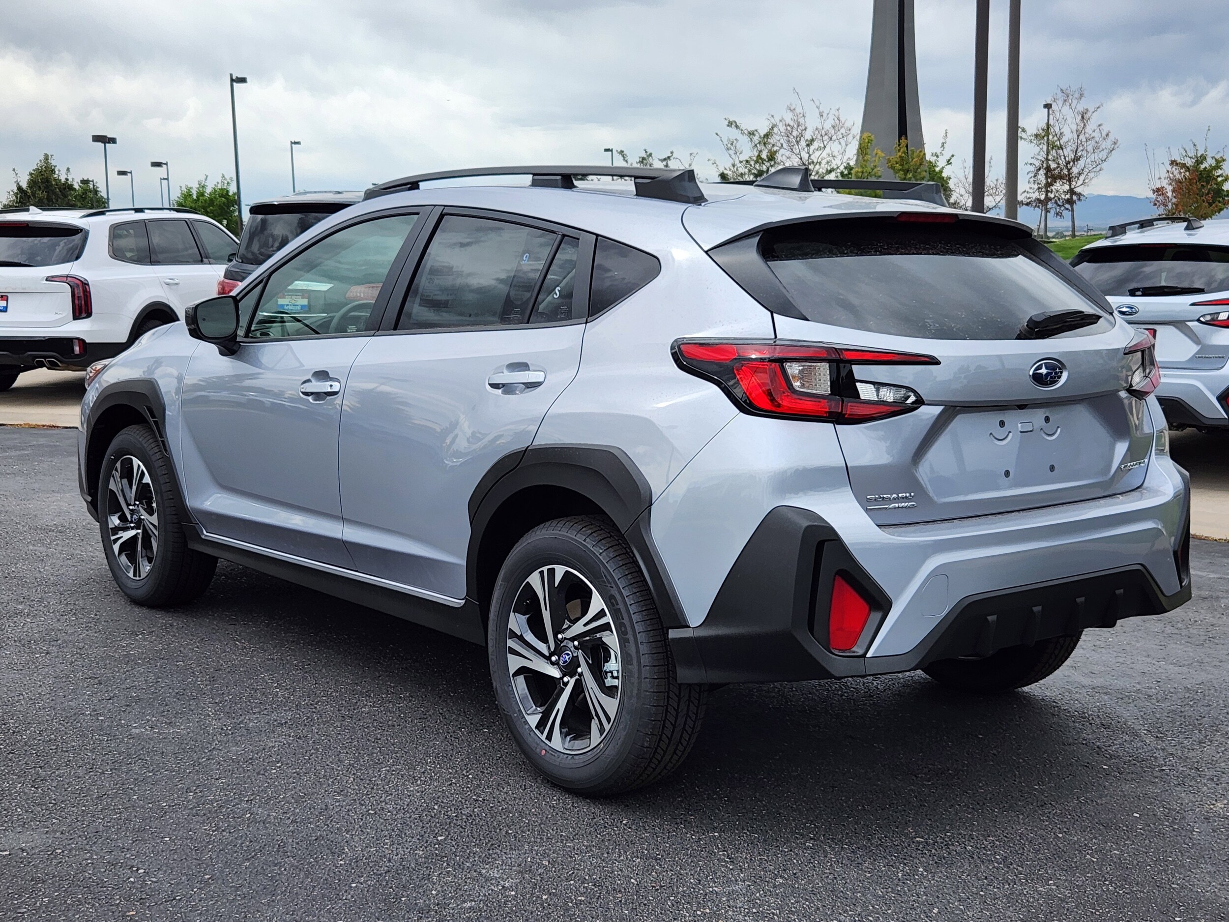 2025 Subaru Crosstrek Premium photo 2