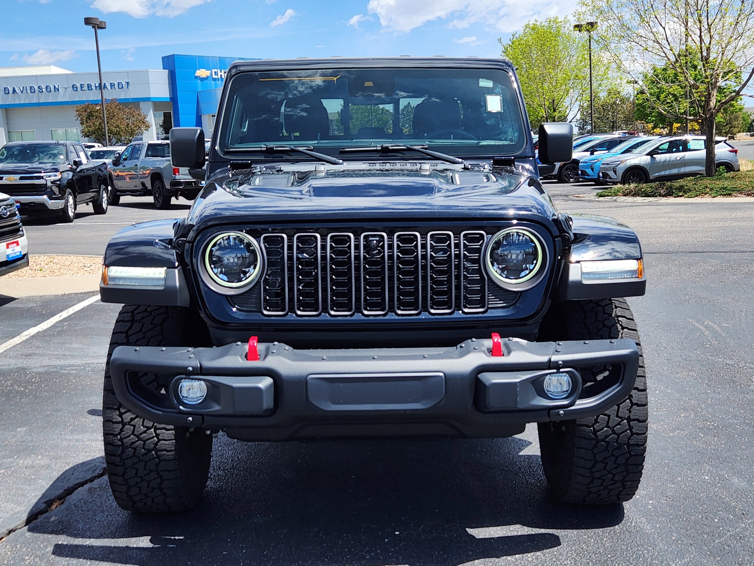 View vehicle photo 4