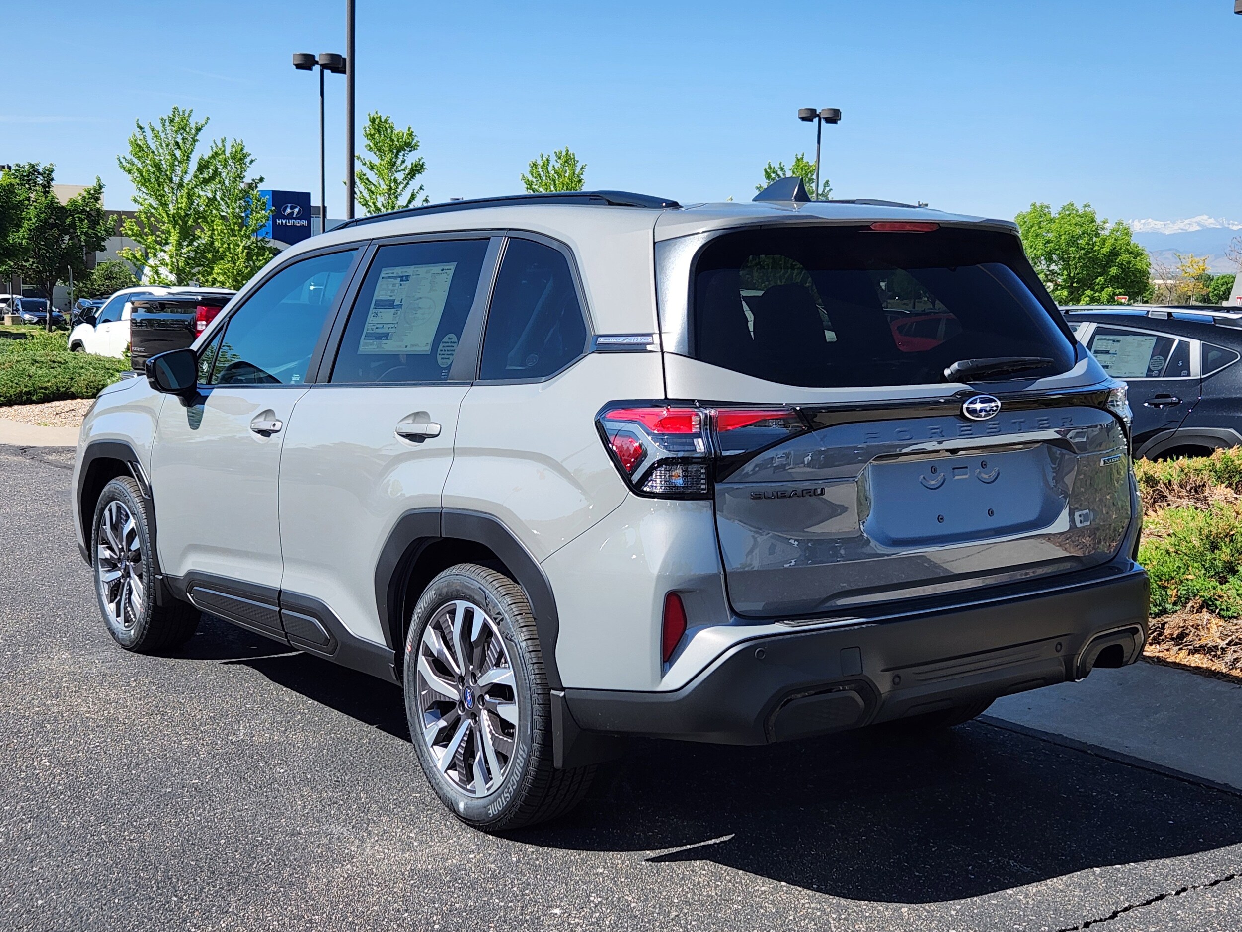 View vehicle photo 2