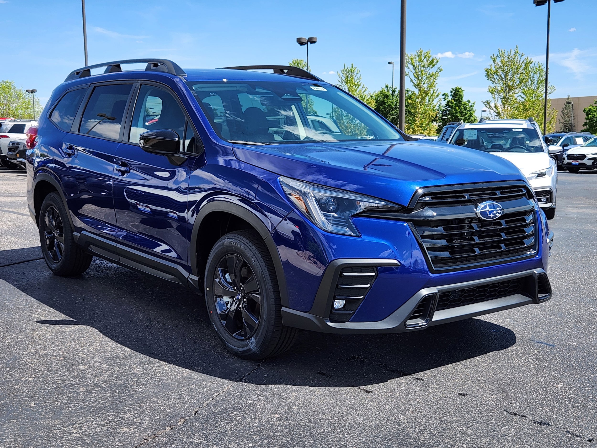 View vehicle photo 3