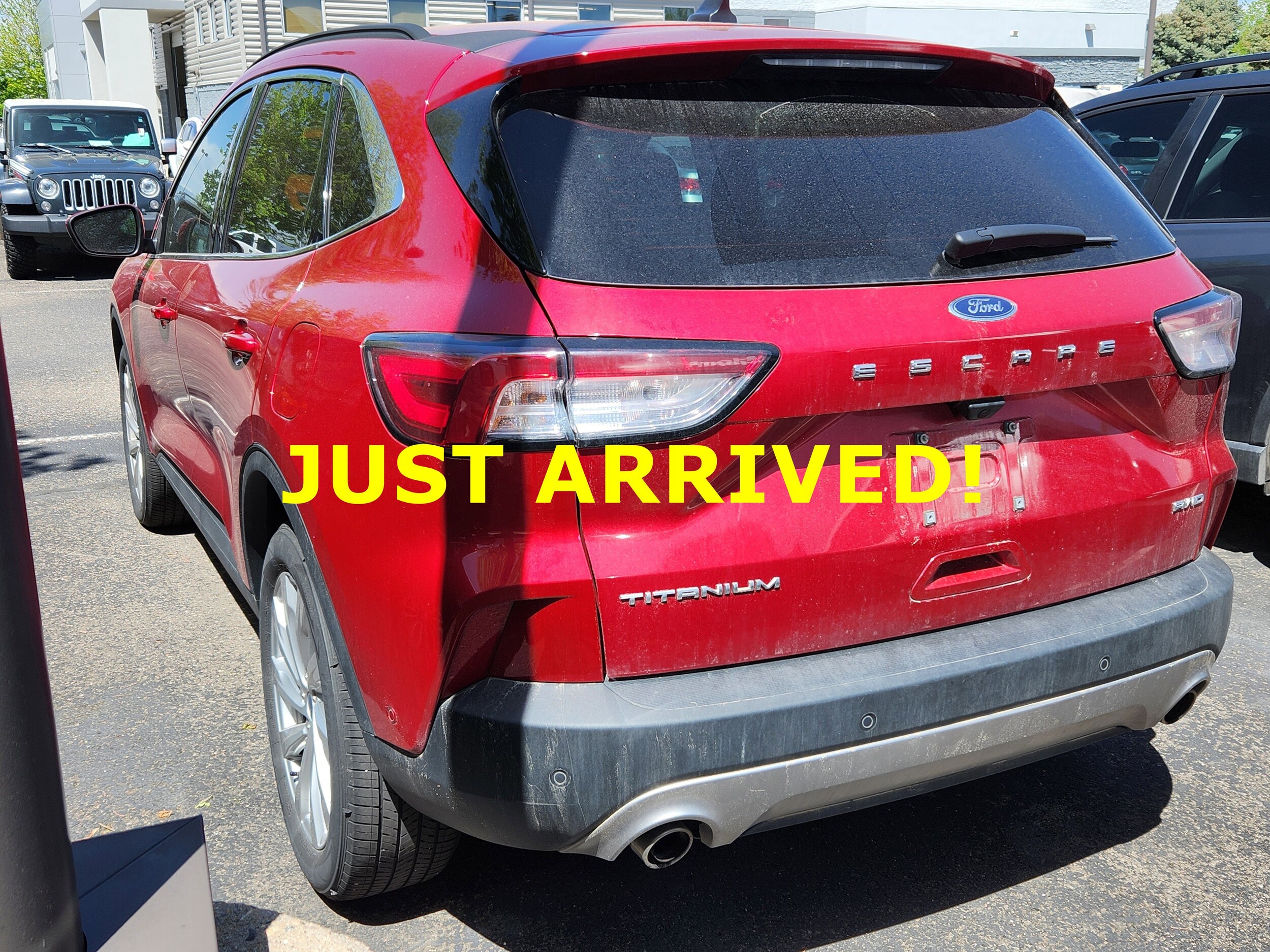 2022 Ford Escape Titanium photo 4