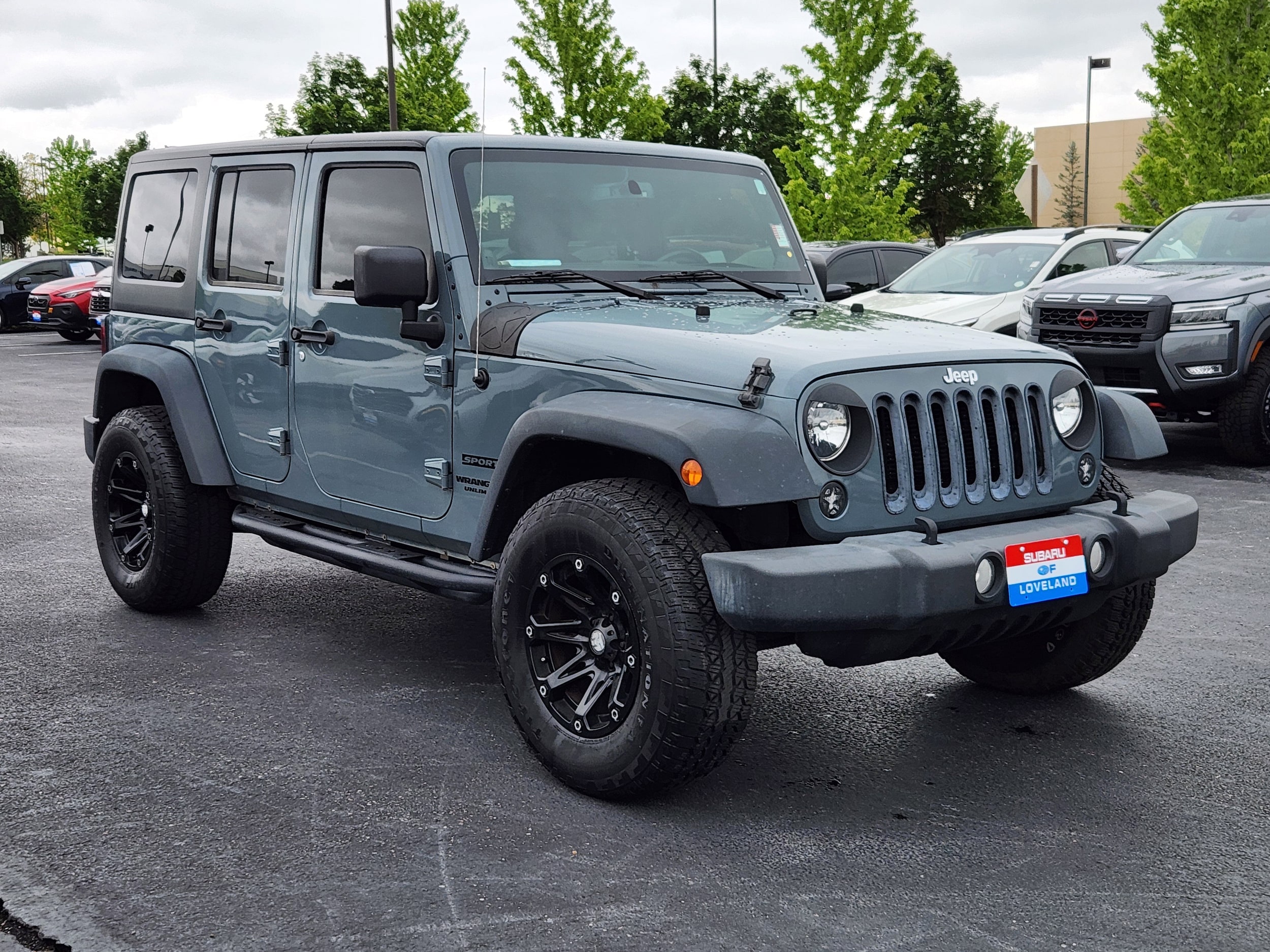 View vehicle photo 3
