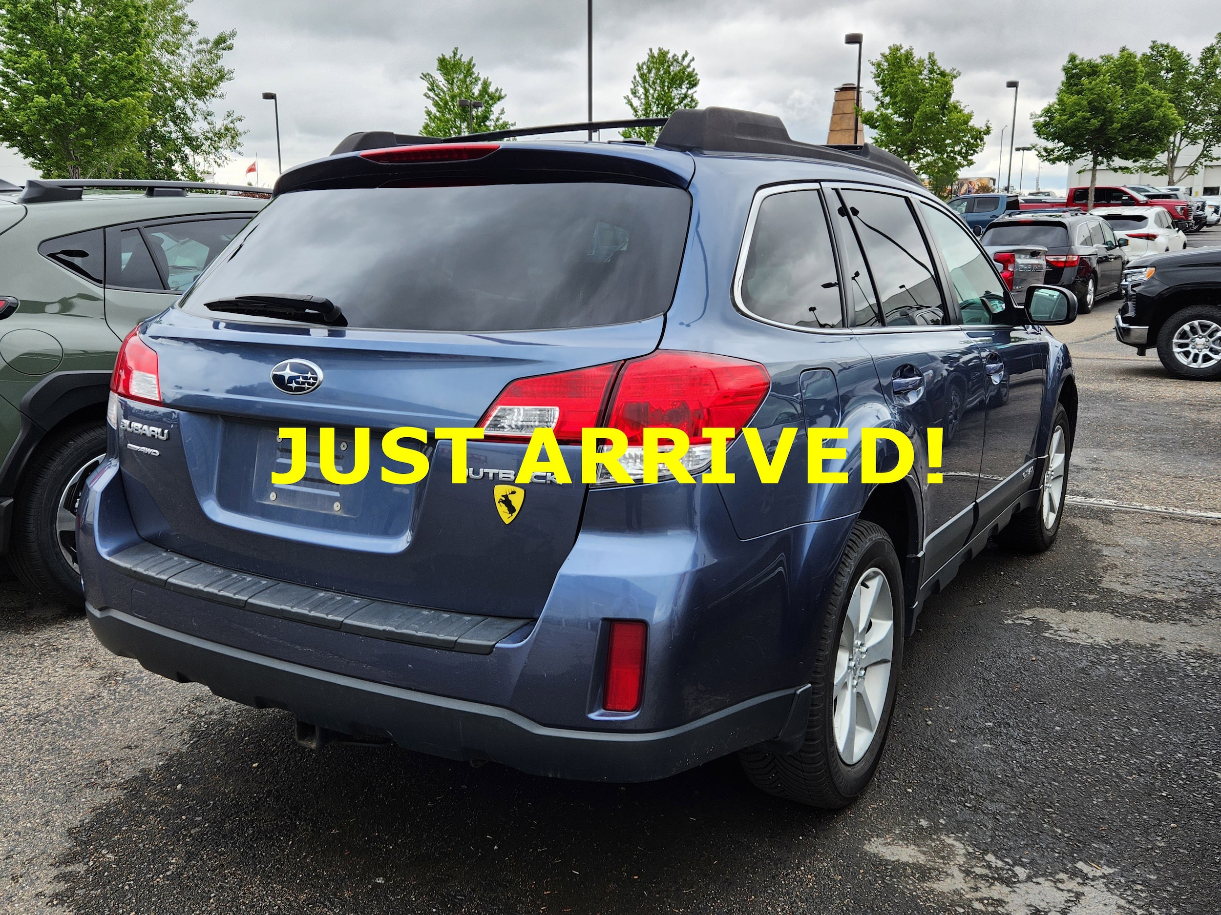 View vehicle photo 2