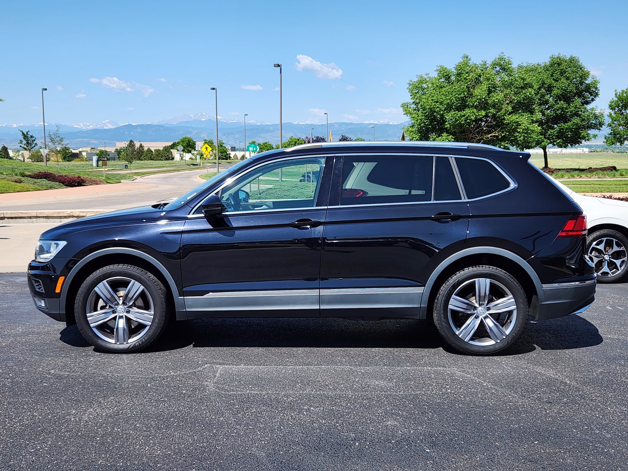 Used 2020 Volkswagen Tiguan SEL with VIN 3VV2B7AX2LM022236 for sale in Loveland, CO