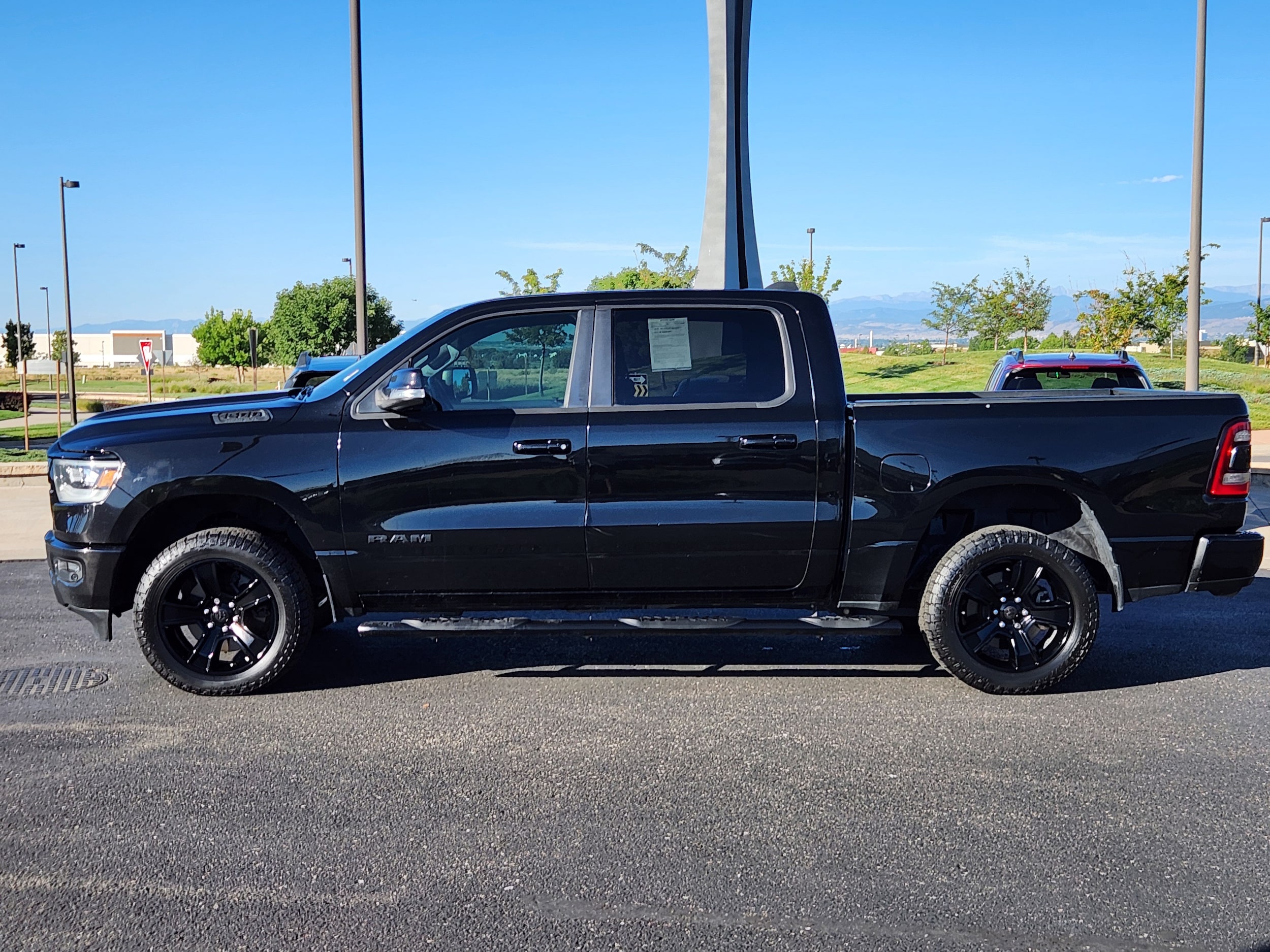 View vehicle photo 2