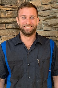 Staff member Steven from ID_ed90cbf89f35