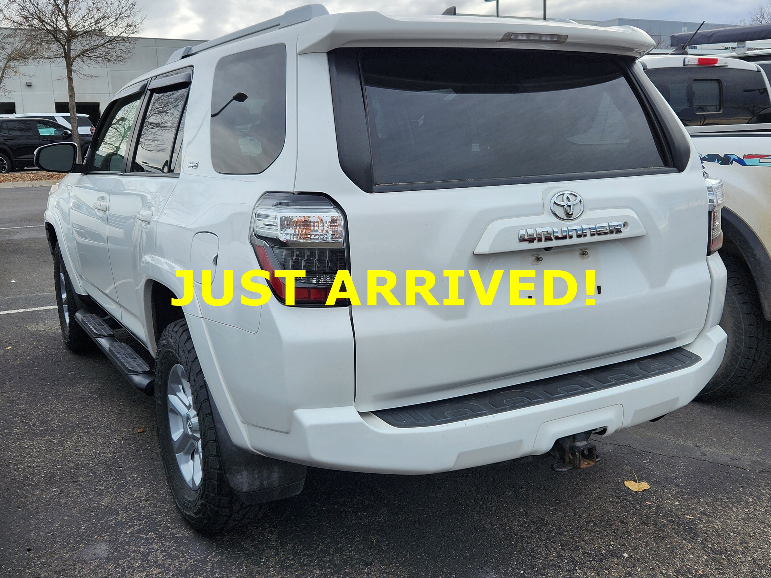 2017 Toyota 4Runner SR5 4WD photo 4