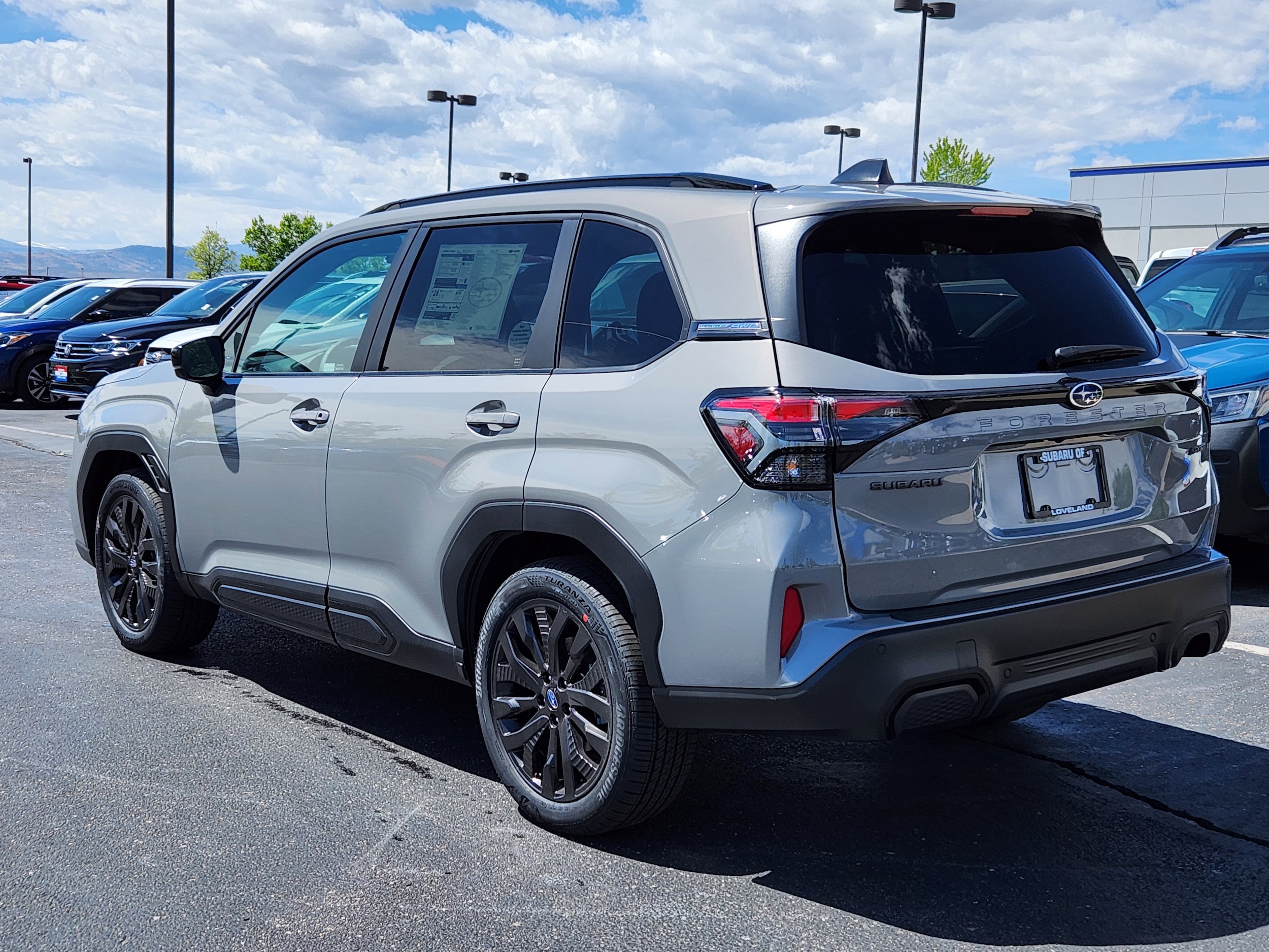 View vehicle photo 2