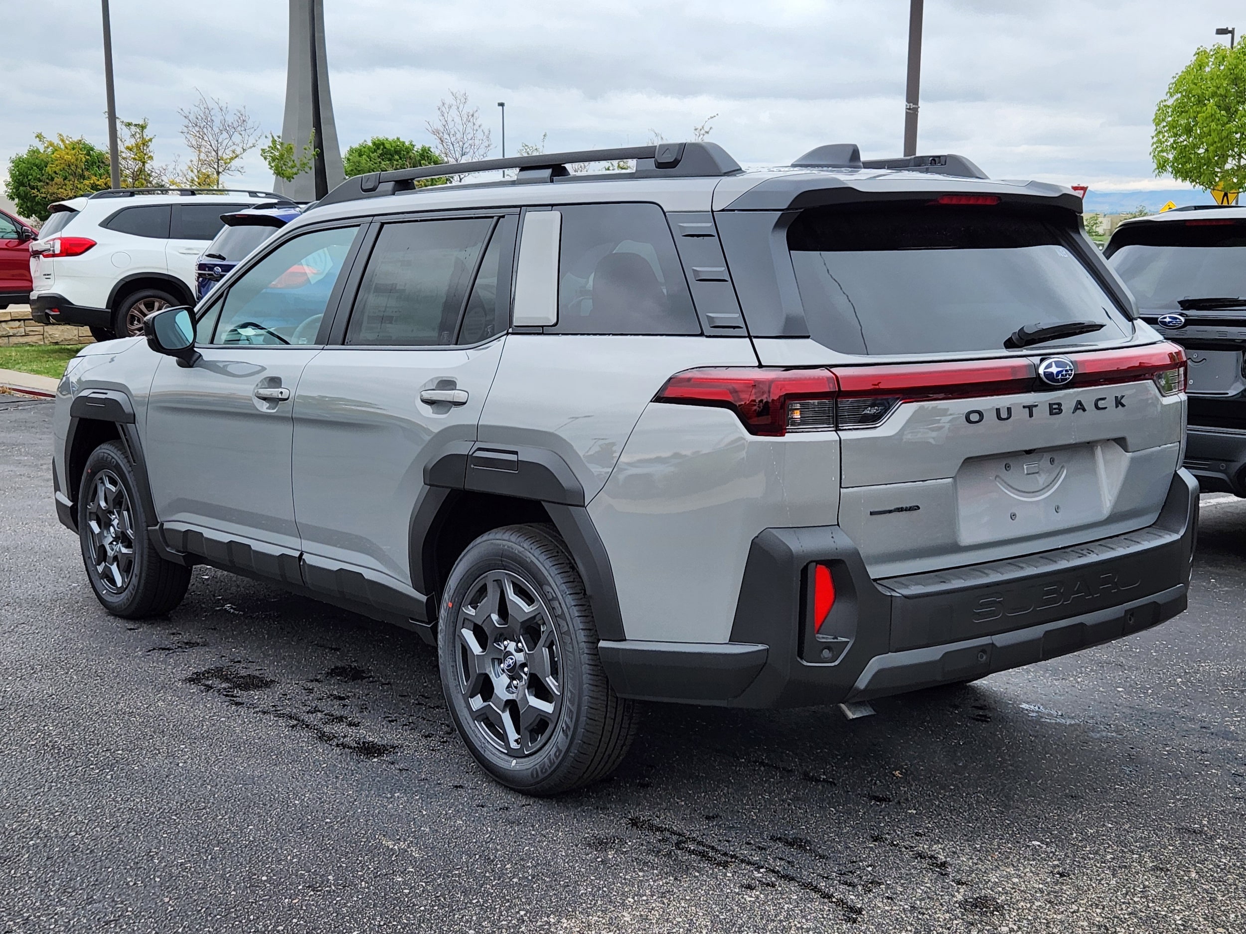 View vehicle photo 2