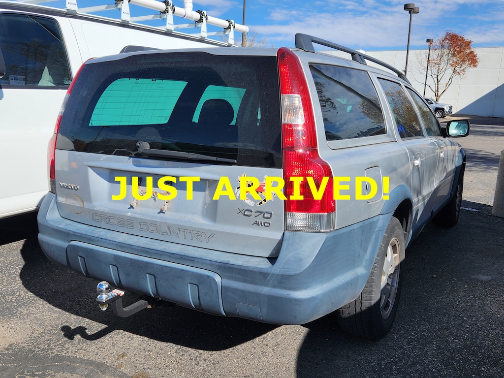 Used 2004 Volvo V70 XC70 XC70 2.5L Turbo AWD