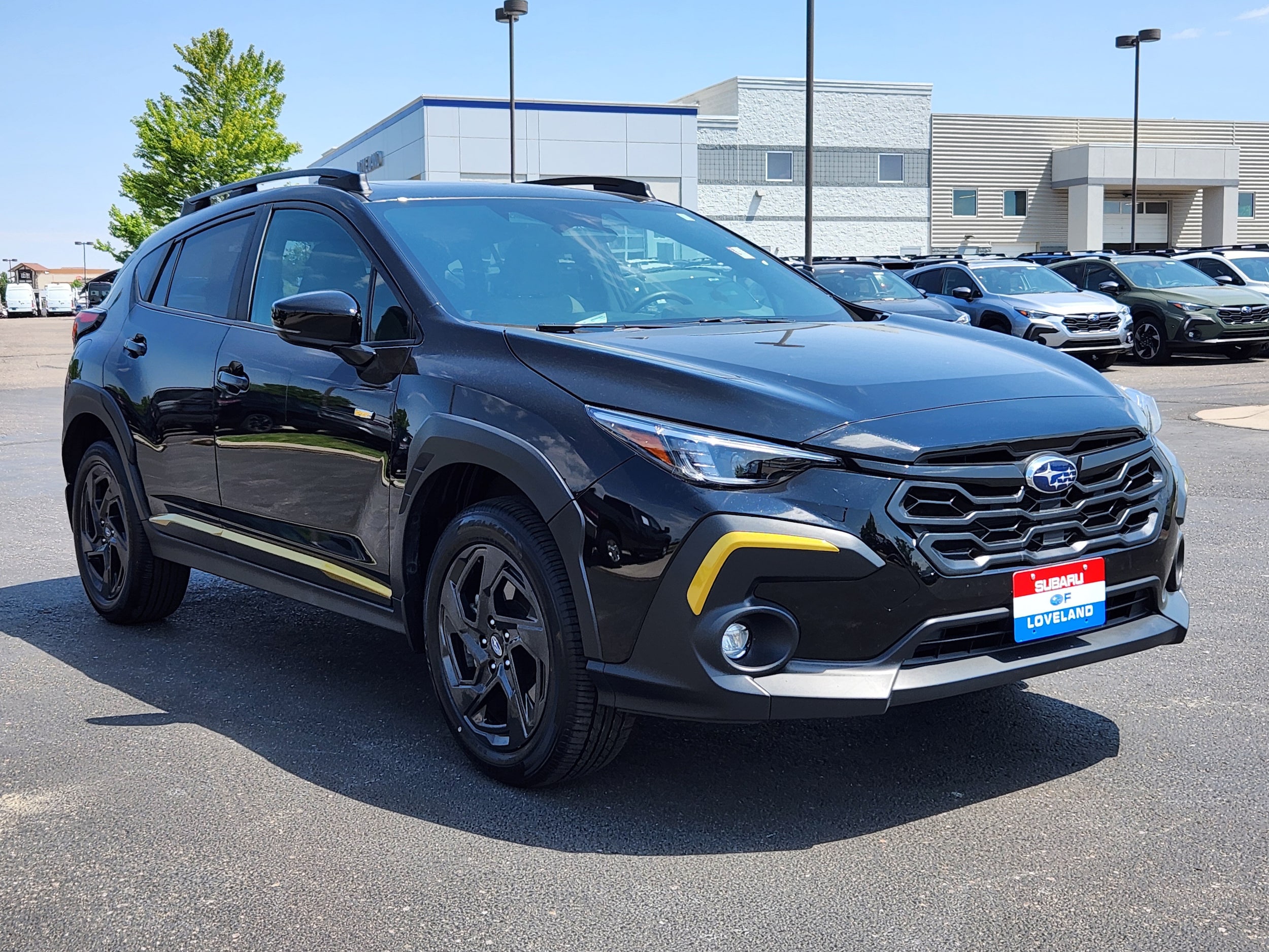 View vehicle photo 3