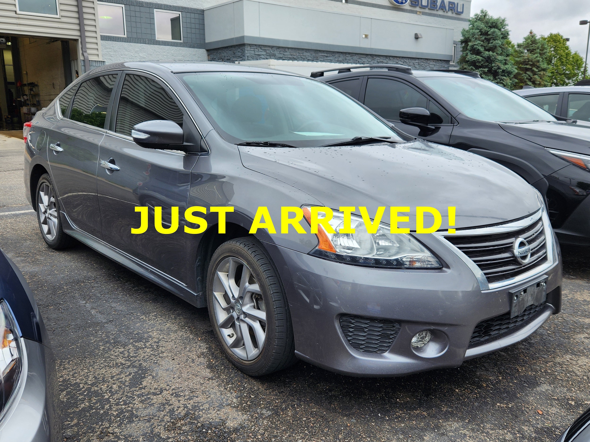 Gray (Gun Metallic) 2015 Nissan Sentra SR Sedan Front-Wheel Drive Continuously Variable Transmission