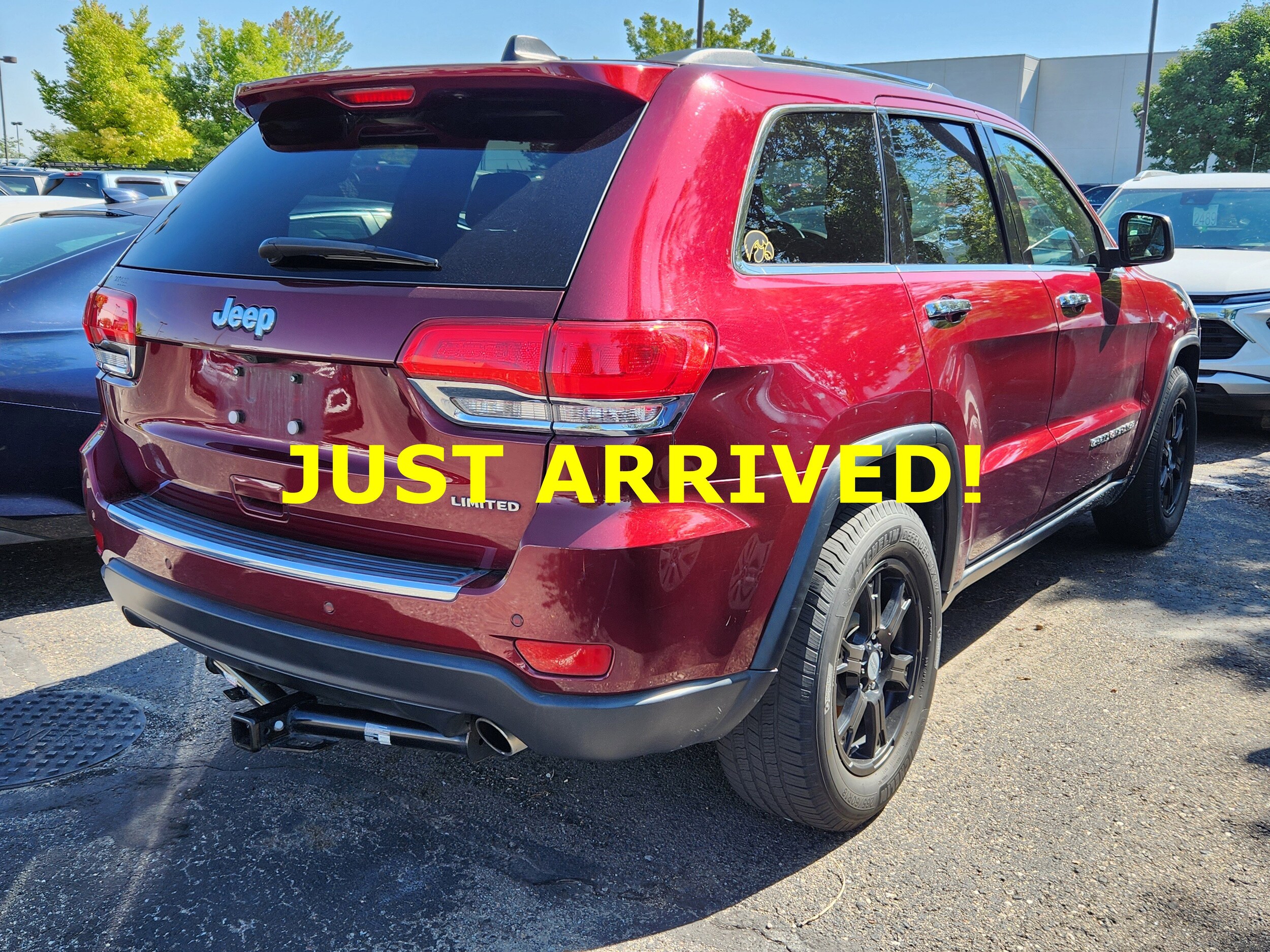 2017 Jeep Grand Cherokee Limited photo 2