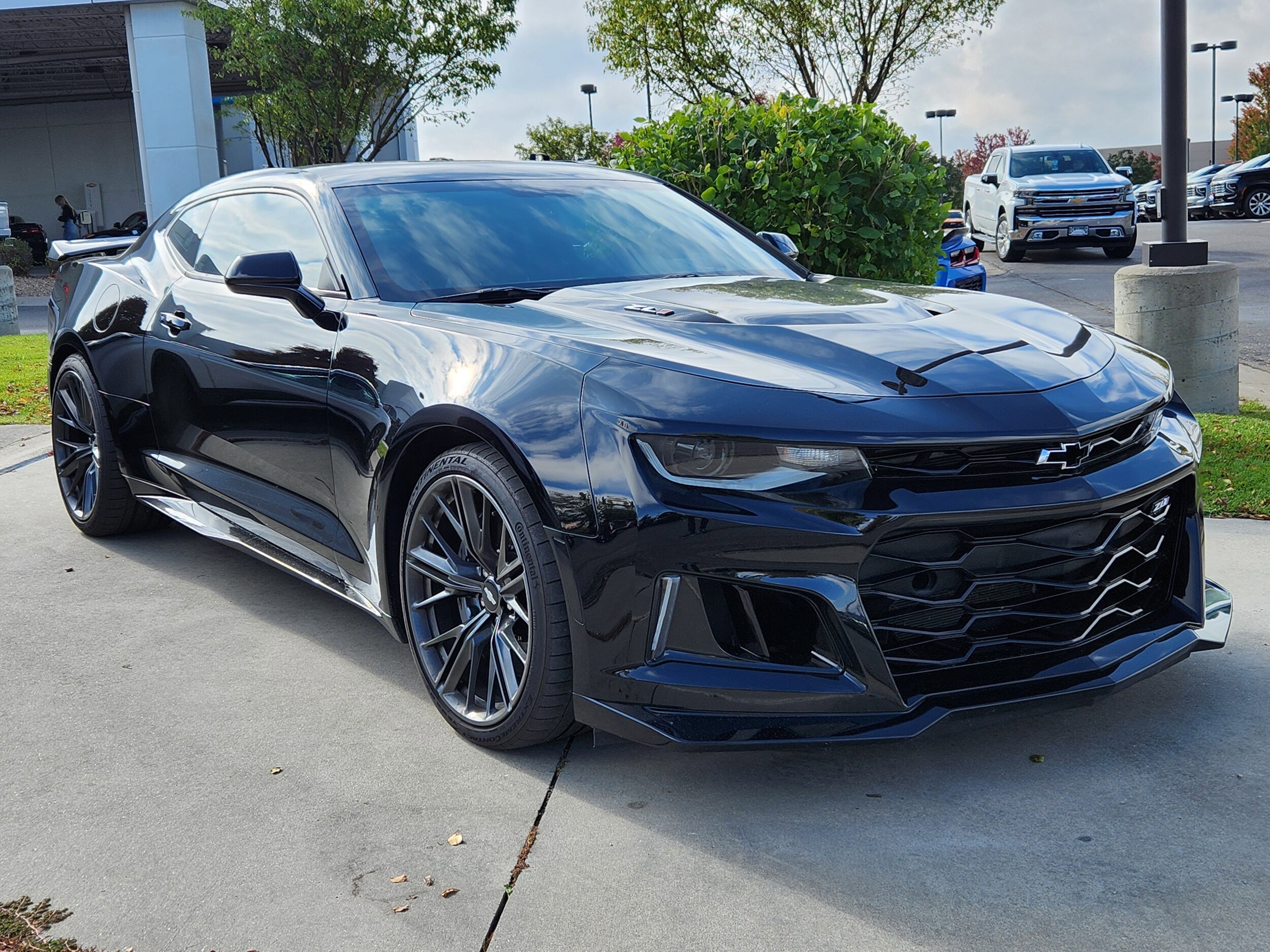 2017 Chevrolet Camaro ZL1 photo 2