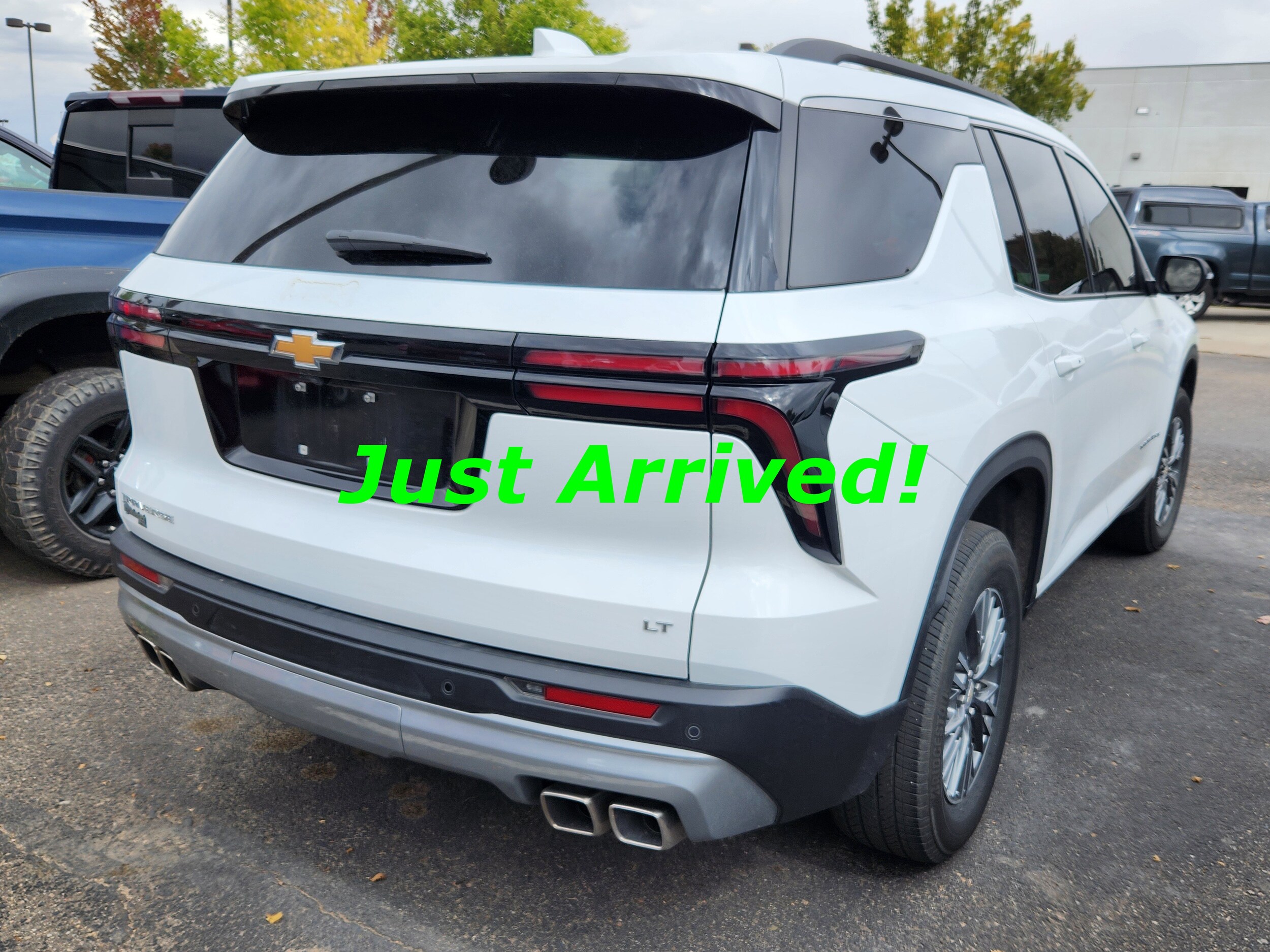 2024 Chevrolet Traverse 1LT photo 3