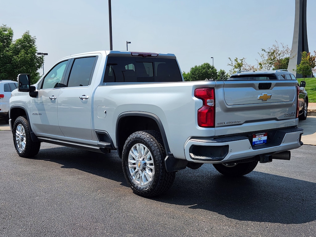 Used 2022 Chevrolet Silverado 2500HD High Country 4WD Crew Cab 159 High Country