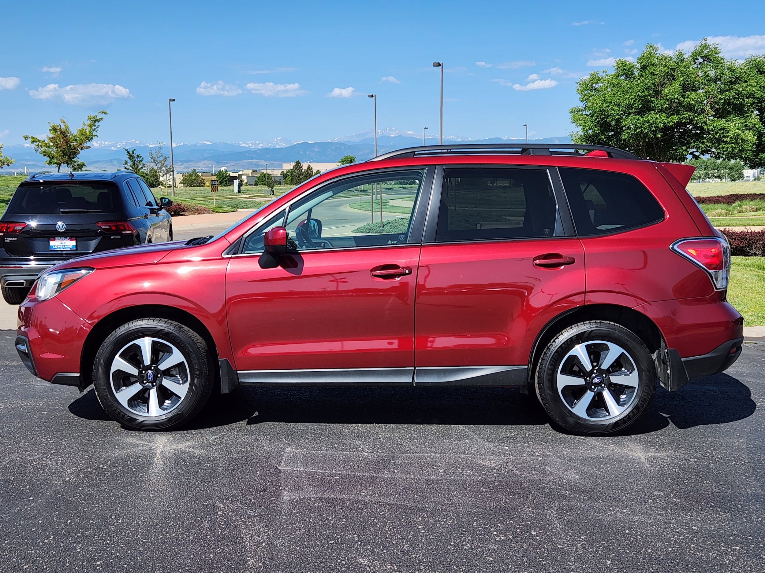 Used 2018 Subaru Forester Premium with VIN JF2SJAECXJH594194 for sale in Loveland, CO