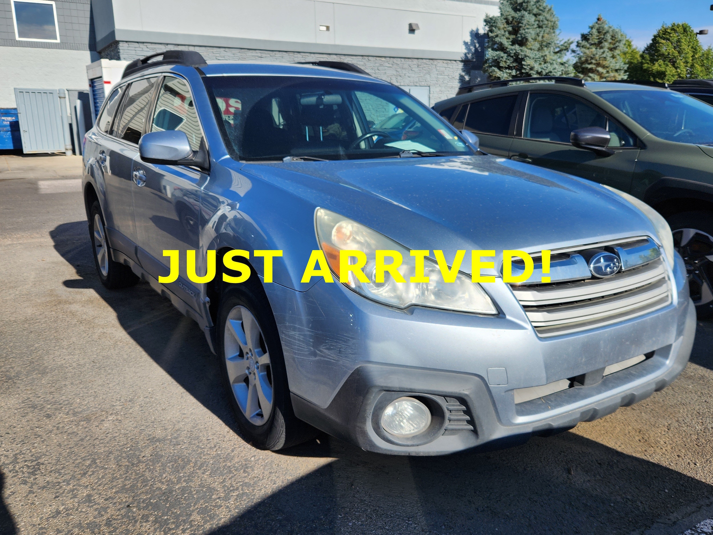 Ice Silver Metallic 2013 Subaru Outback Wagon All-Wheel Drive Continuously Variable Transmission