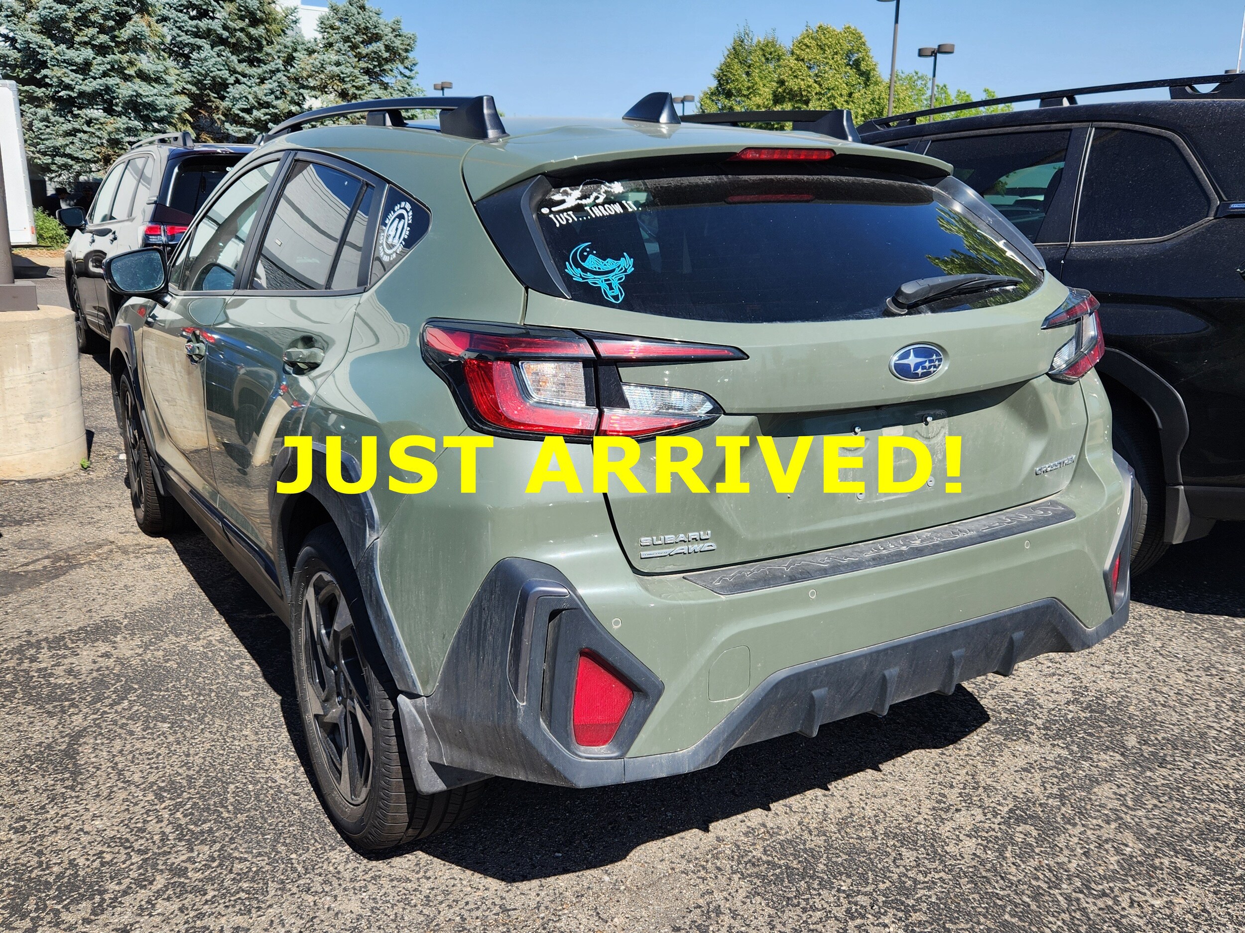 View vehicle photo 3