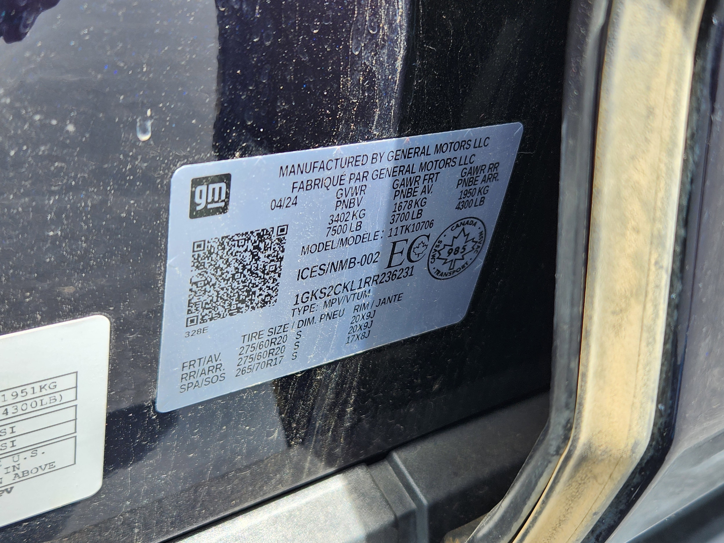 2024 GMC Yukon AT4 - Photo 27