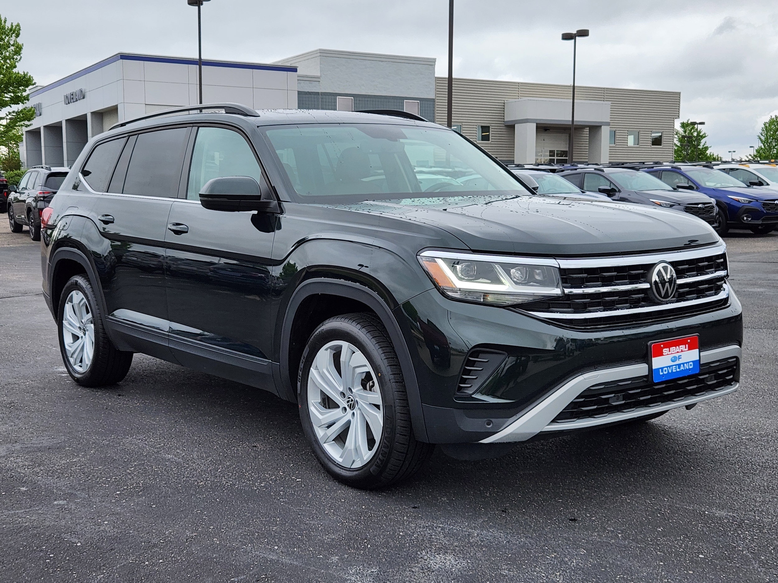 View vehicle photo 3
