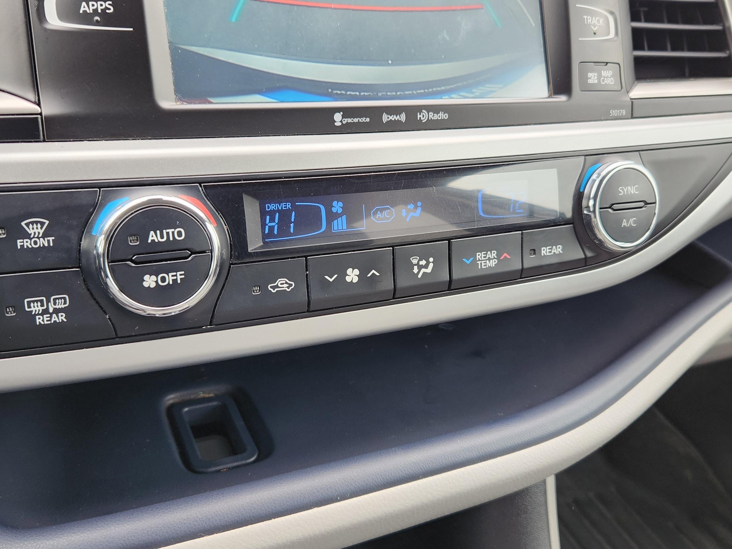 2017 Toyota Highlander XLE - Photo 26