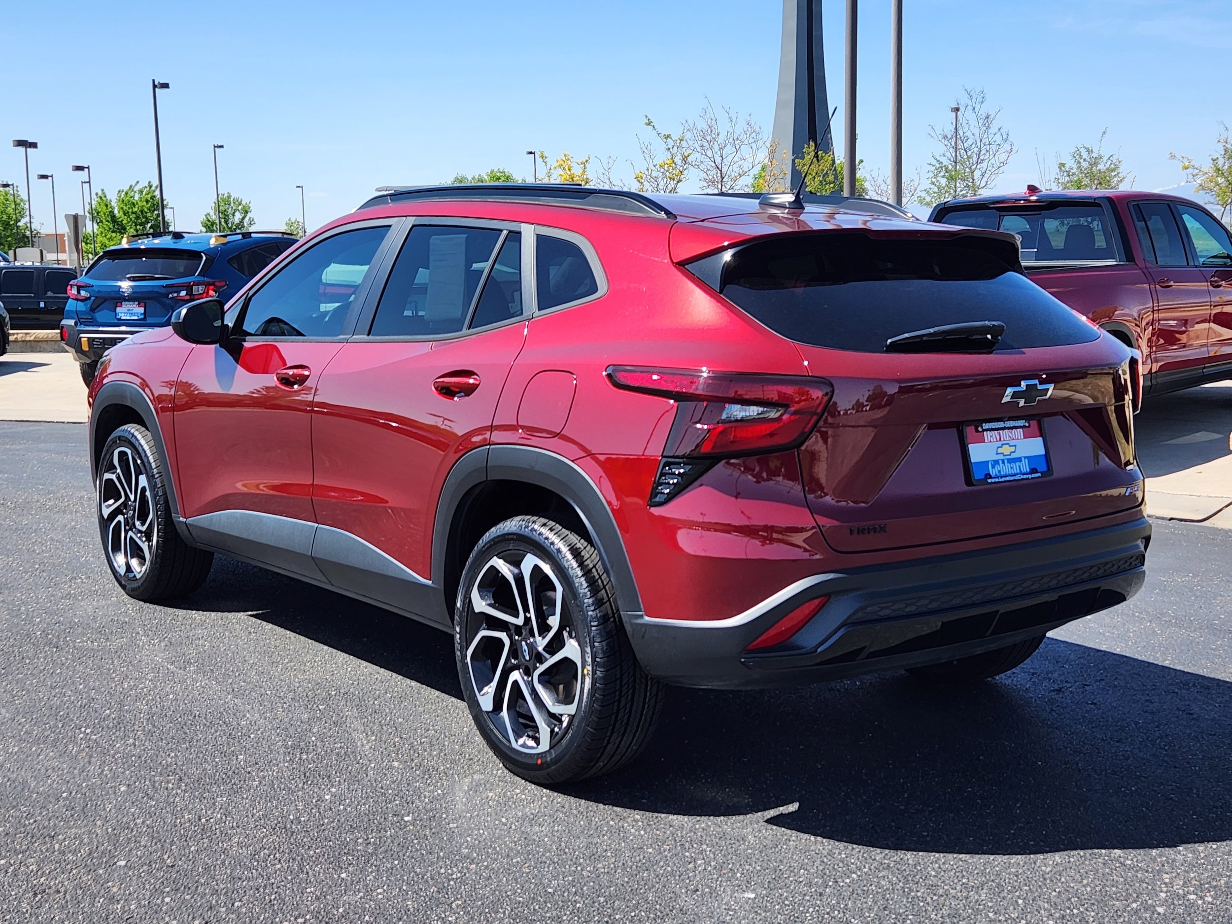 View vehicle photo 3