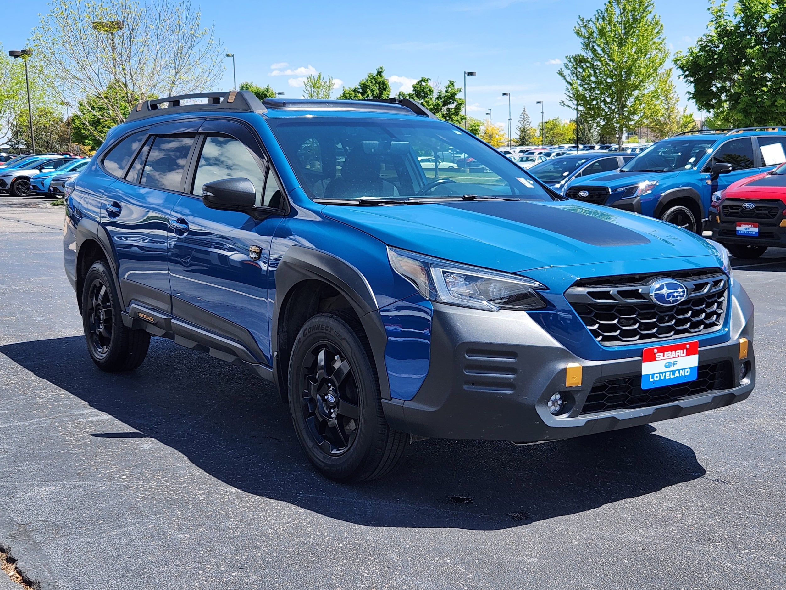 View vehicle photo 3