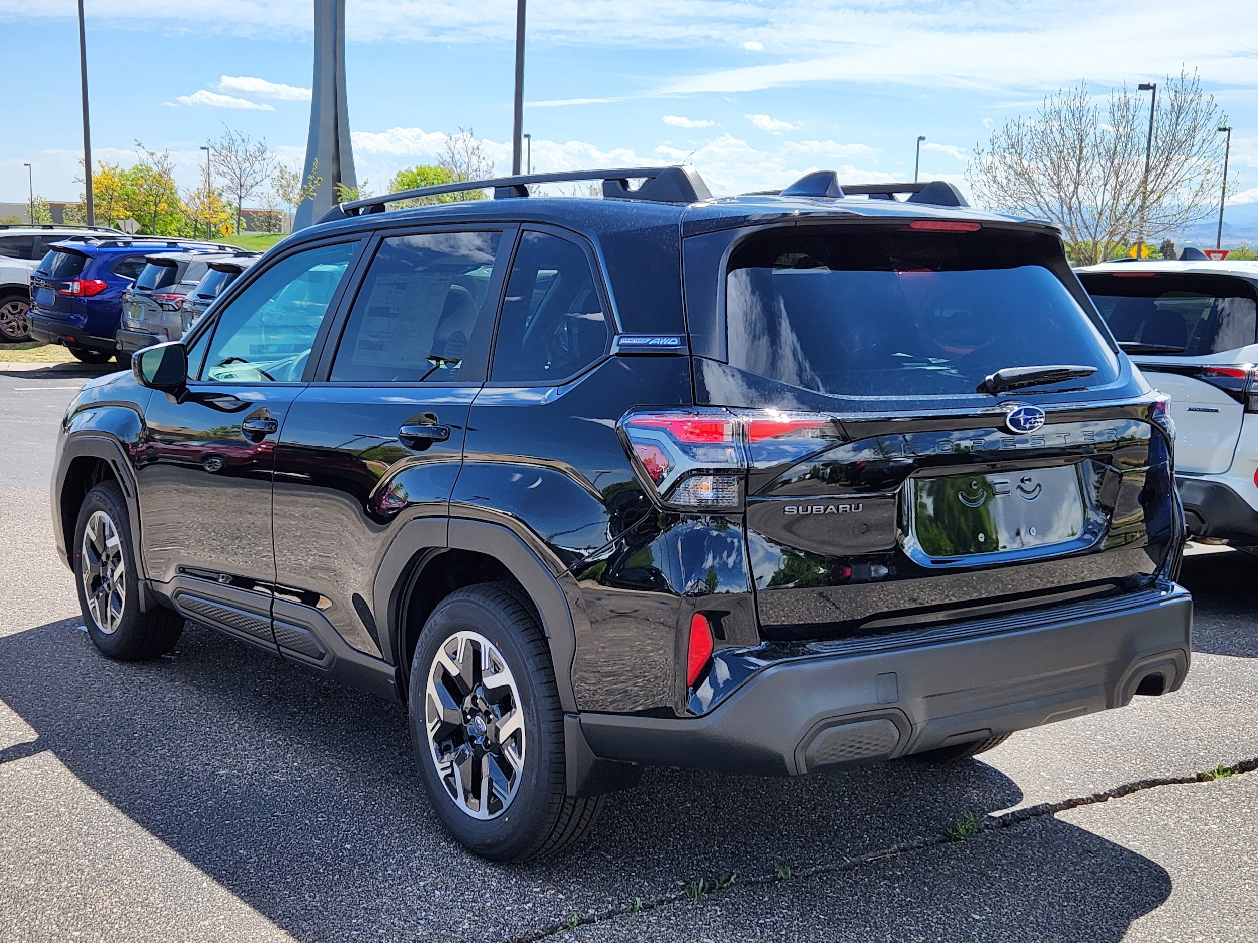 View vehicle photo 2
