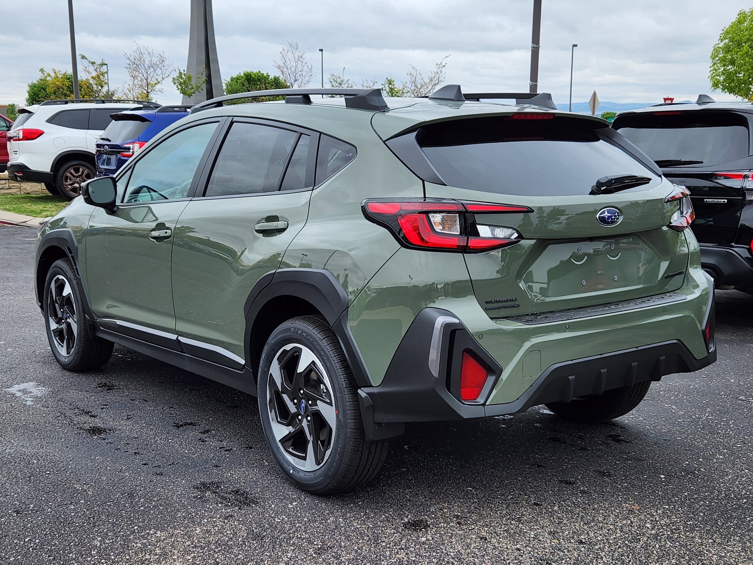 View vehicle photo 2