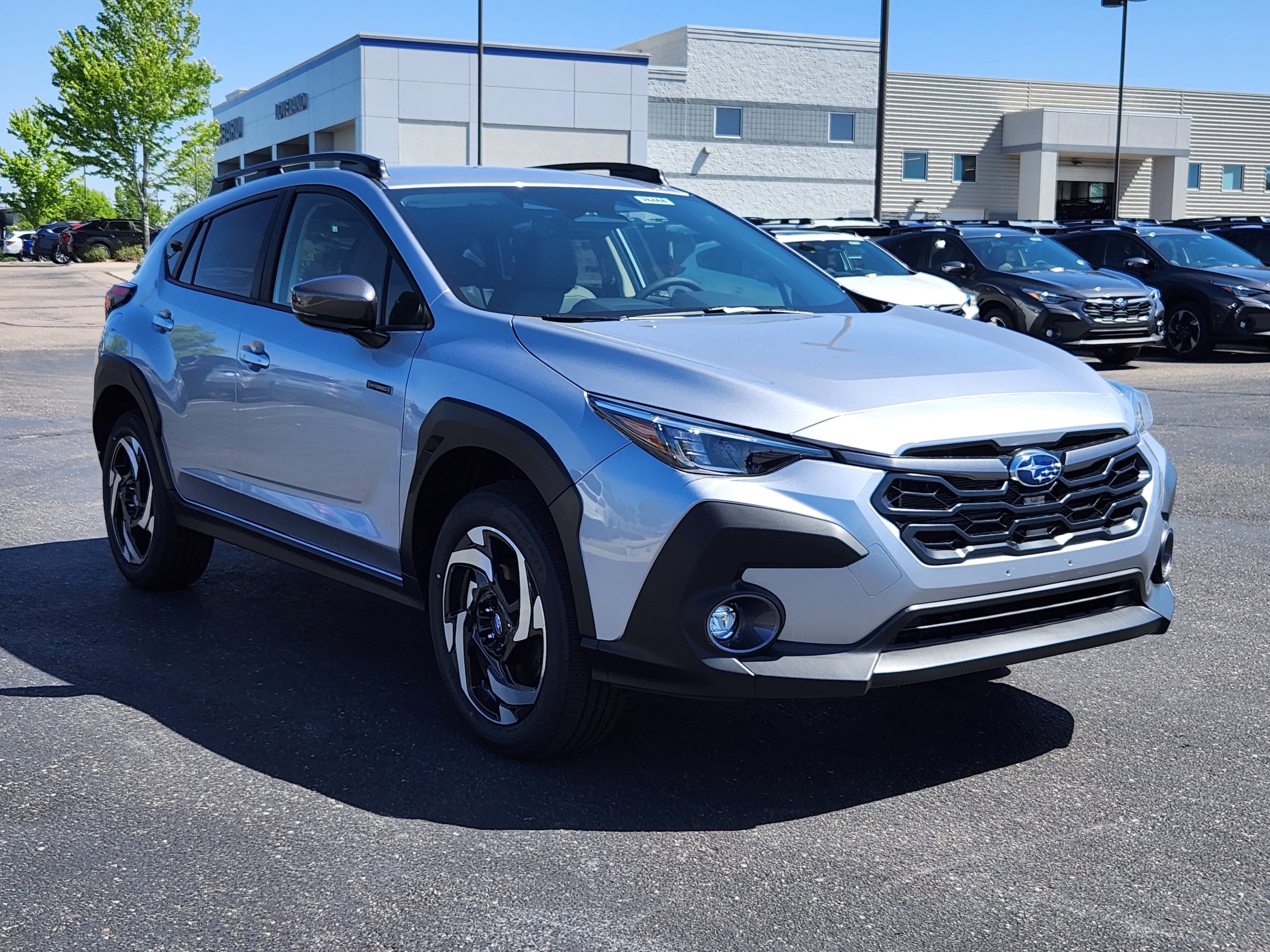 View vehicle photo 3