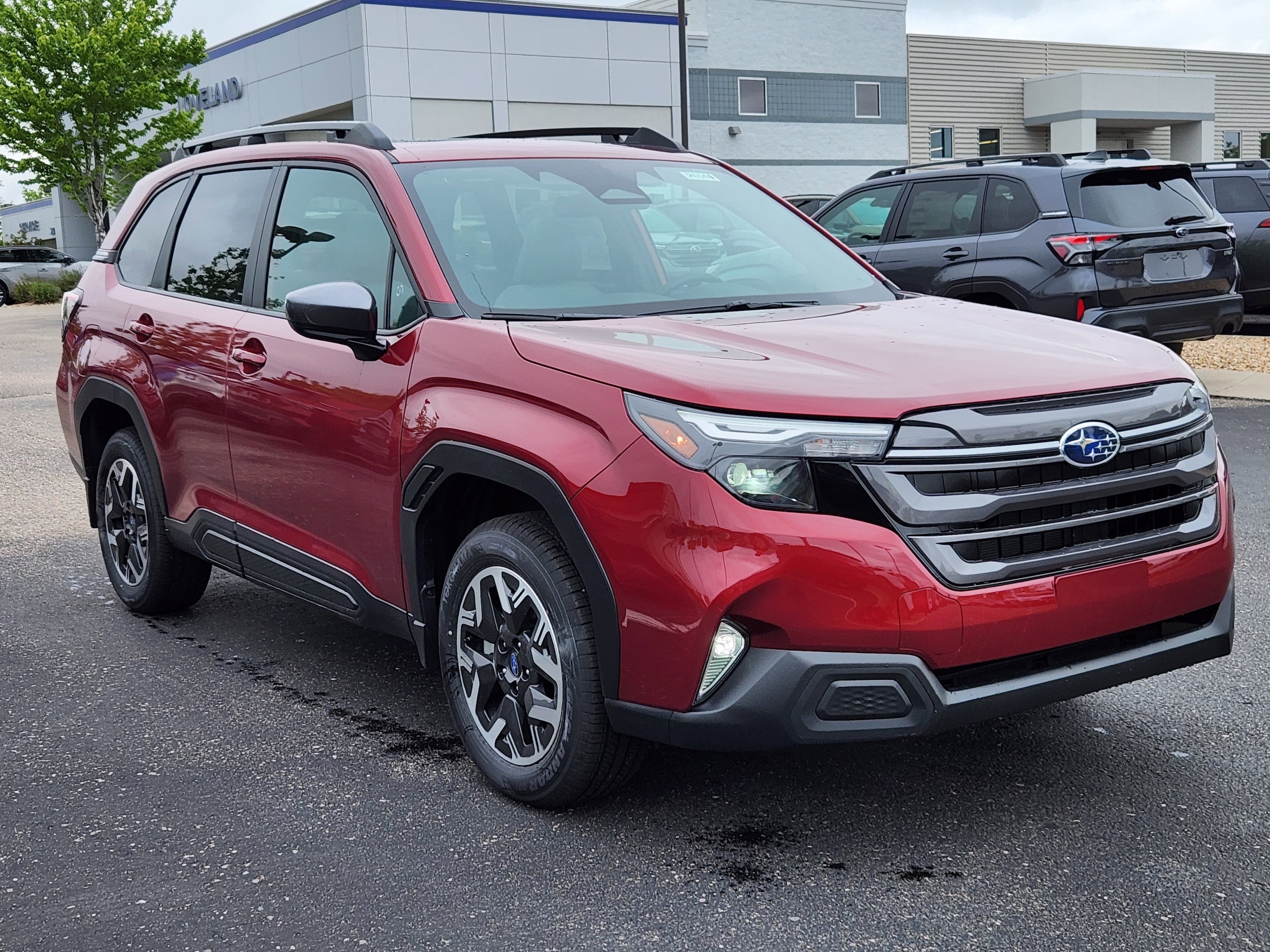 View vehicle photo 3